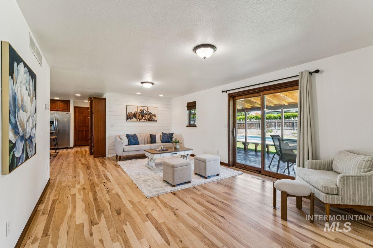14906 Eagle Dr, Caldwell, Idaho 83607, 5 Bedrooms, 3 Bathrooms, Residential For Sale, Price $739,900, 98985438