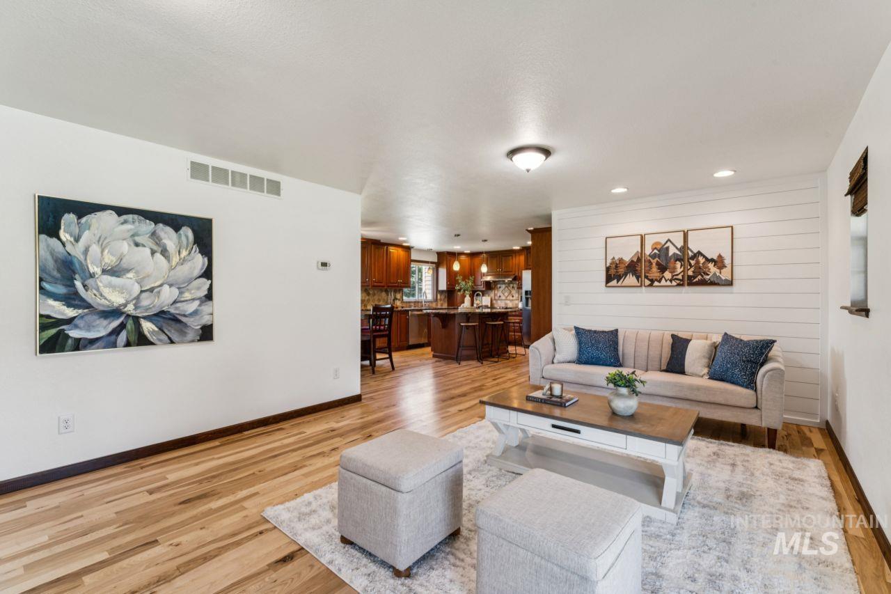 14906 Eagle Dr, Caldwell, Idaho 83607, 5 Bedrooms, 3 Bathrooms, Residential For Sale, Price $739,900, 98985438