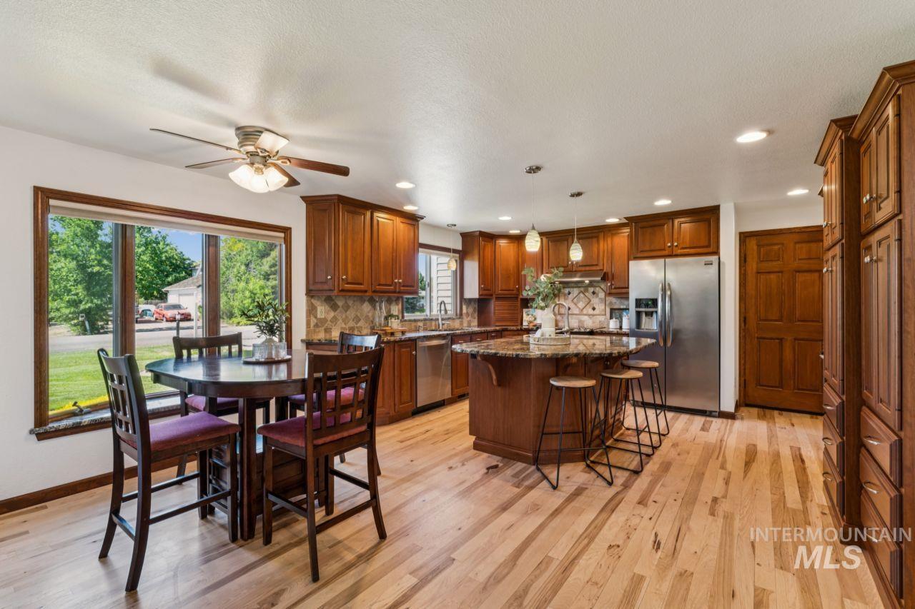 14906 Eagle Dr, Caldwell, Idaho 83607, 5 Bedrooms, 3 Bathrooms, Residential For Sale, Price $739,900, 98985438