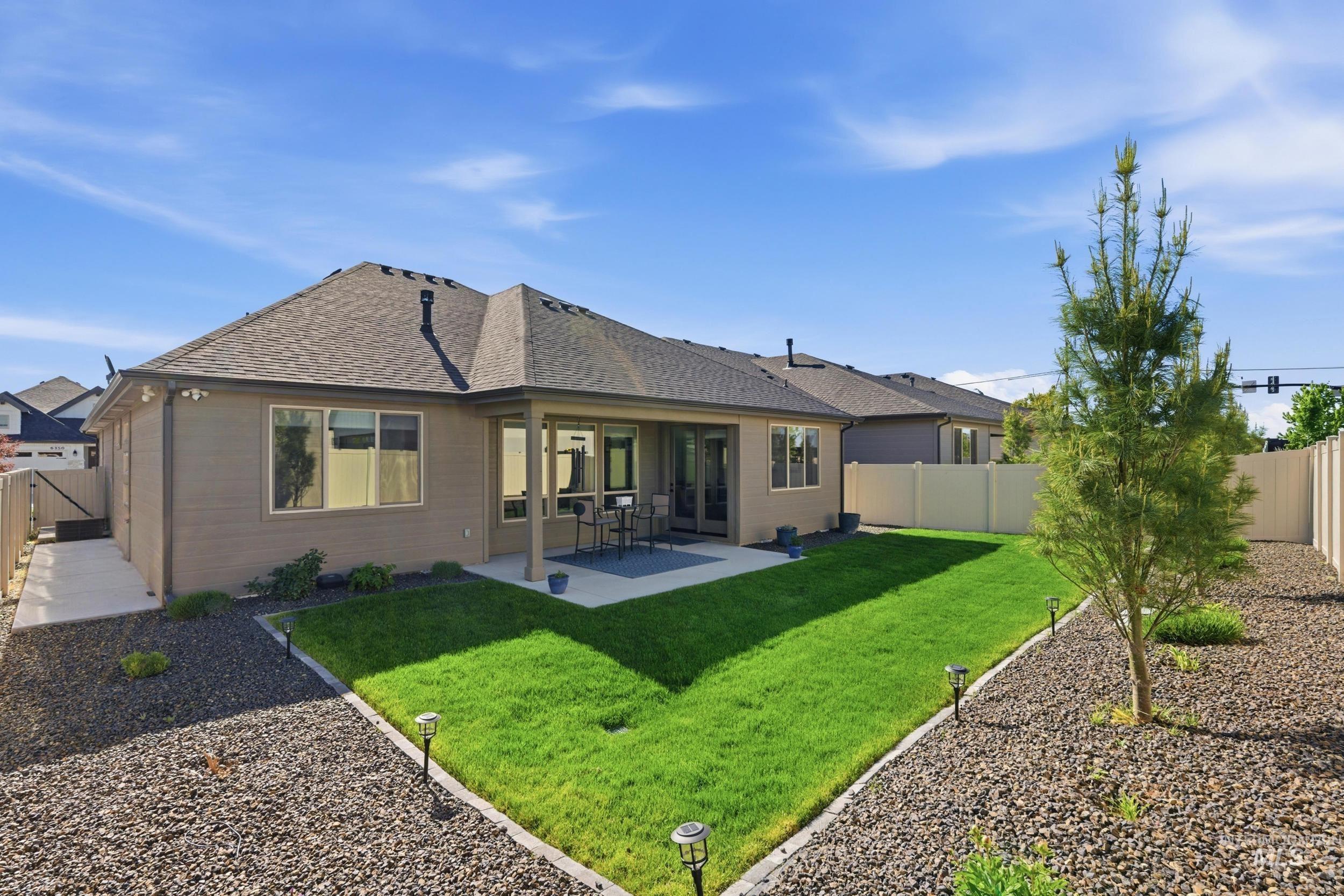 6347 S Utmost Ln, Meridian, Idaho 83642, 3 Bedrooms, 2.5 Bathrooms, Residential For Sale, Price $599,900,MLS 98985441