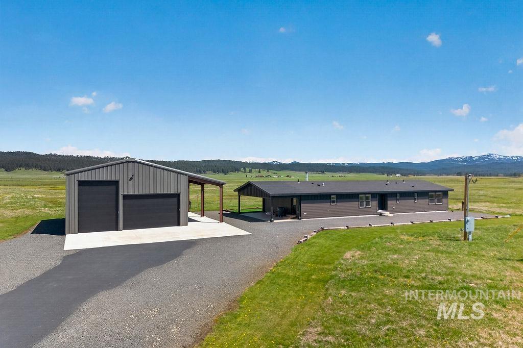 13100 Farm To Market Road, Donnelly, Idaho 83615, 3 Bedrooms, 2 Bathrooms, Residential For Sale, Price $1,269,000,MLS 98985444