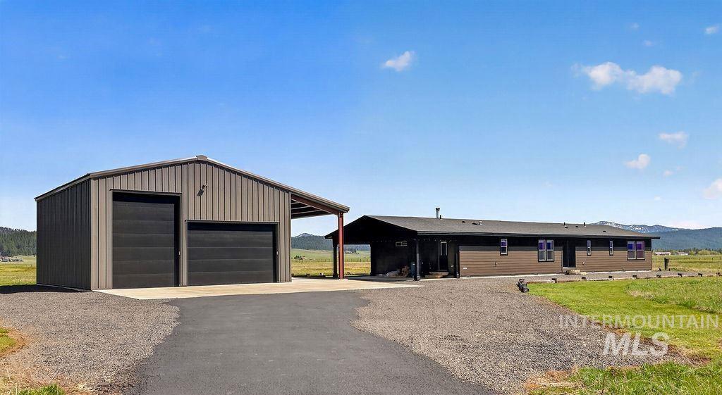 13100 Farm To Market Road, Donnelly, Idaho 83615, 3 Bedrooms, 2 Bathrooms, Residential For Sale, Price $1,269,000,MLS 98985444
