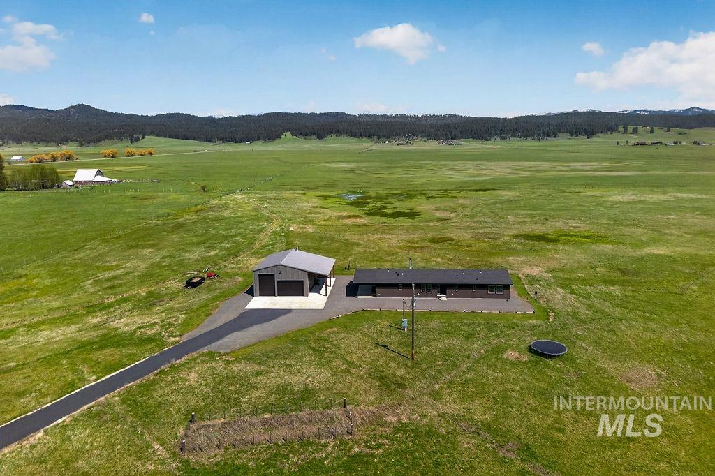 13100 Farm To Market Road, Donnelly, Idaho 83615, 3 Bedrooms, 2 Bathrooms, Residential For Sale, Price $1,269,000,MLS 98985444