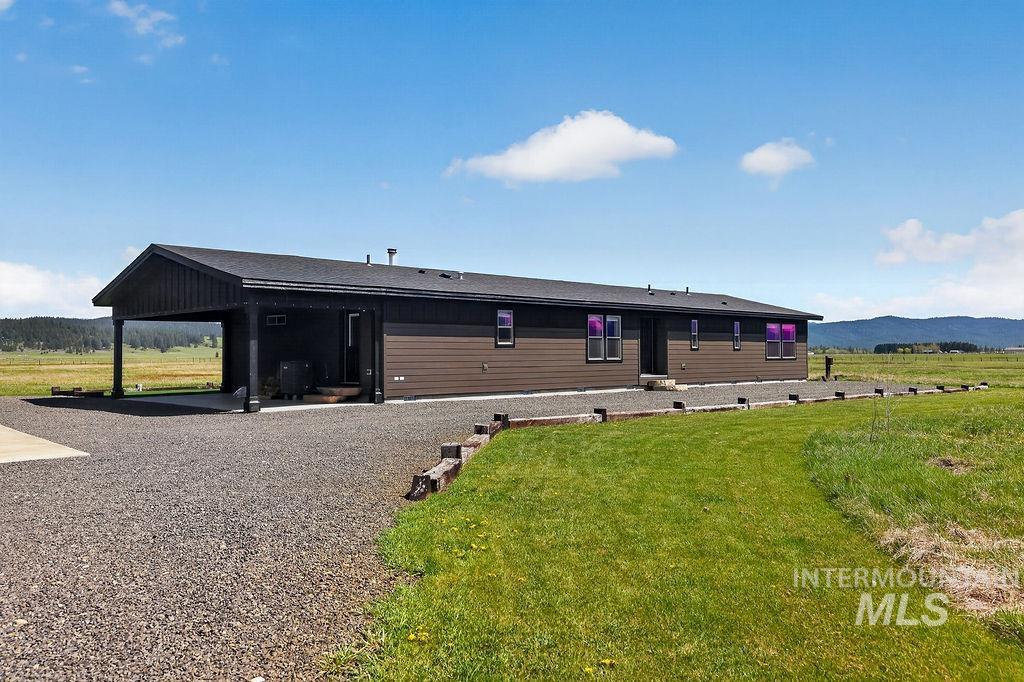 13100 Farm To Market Road, Donnelly, Idaho 83615, 3 Bedrooms, 2 Bathrooms, Residential For Sale, Price $1,269,000,MLS 98985444