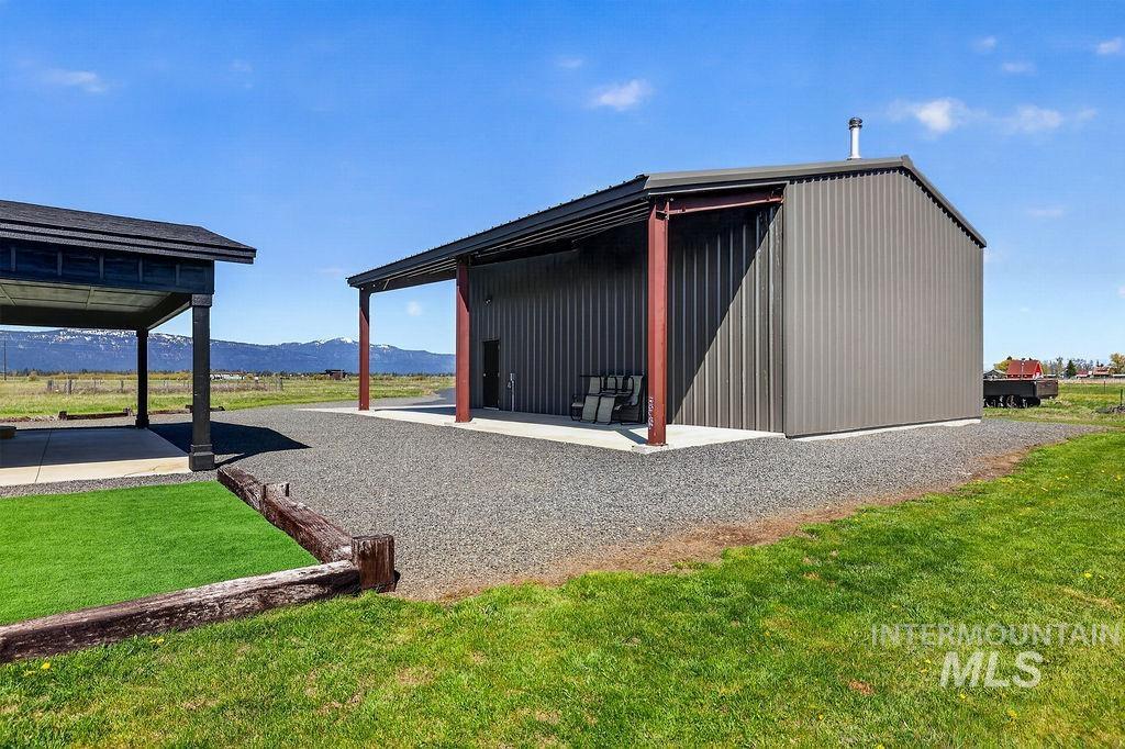 13100 Farm To Market Road, Donnelly, Idaho 83615, 3 Bedrooms, 2 Bathrooms, Residential For Sale, Price $1,269,000,MLS 98985444