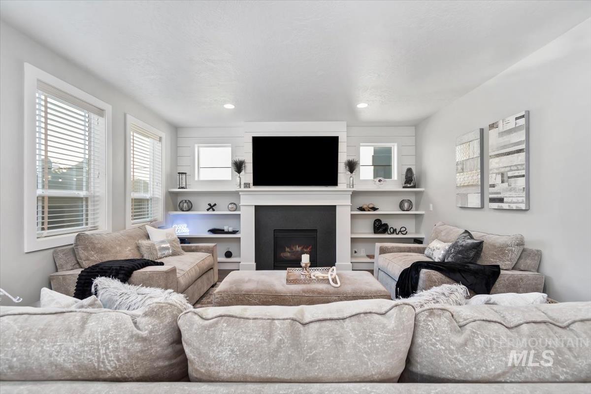 3042 S Shadywood Way, Boise, Idaho 83716, 4 Bedrooms, 2.5 Bathrooms, Residential For Sale, Price $899,900,MLS 98985445