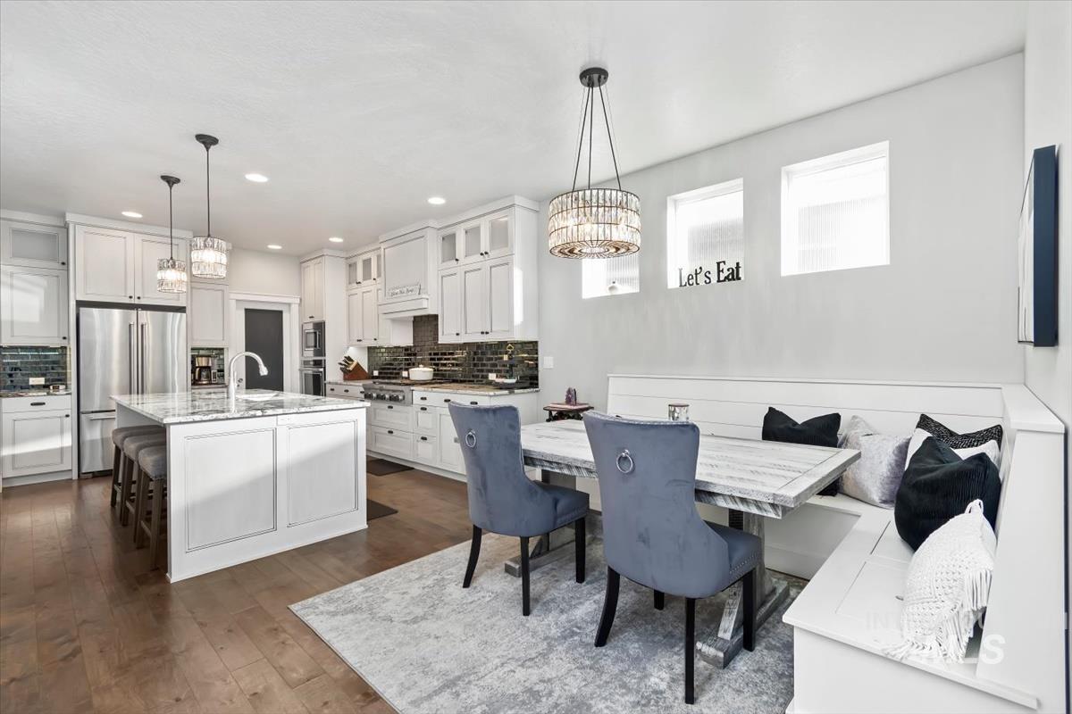 3042 S Shadywood Way, Boise, Idaho 83716, 4 Bedrooms, 2.5 Bathrooms, Residential For Sale, Price $899,900,MLS 98985445