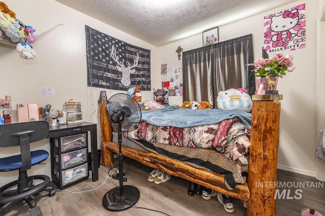 1014 Gold Creek, Caldwell, Idaho 83607, 3 Bedrooms, 2 Bathrooms, Residential For Sale, Price $339,900,MLS 98985446