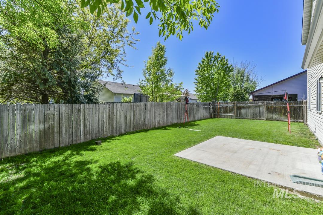 1014 Gold Creek, Caldwell, Idaho 83607, 3 Bedrooms, 2 Bathrooms, Residential For Sale, Price $339,900,MLS 98985446