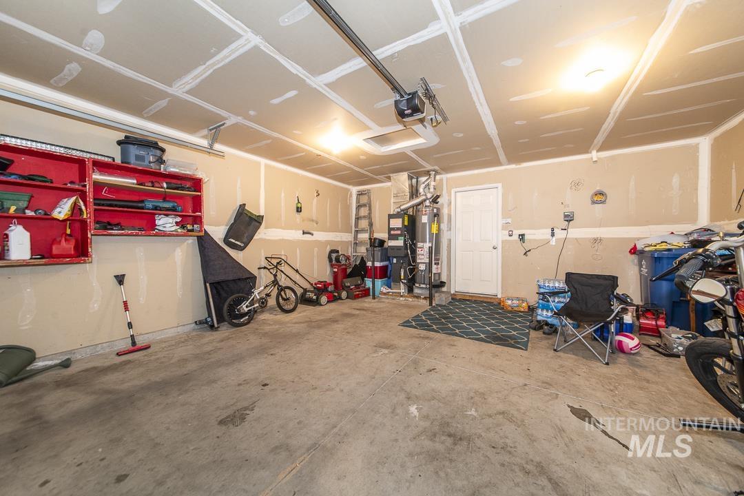 1014 Gold Creek, Caldwell, Idaho 83607, 3 Bedrooms, 2 Bathrooms, Residential For Sale, Price $339,900,MLS 98985446