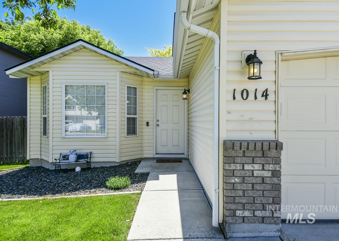 1014 Gold Creek, Caldwell, Idaho 83607, 3 Bedrooms, 2 Bathrooms, Residential For Sale, Price $339,900,MLS 98985446