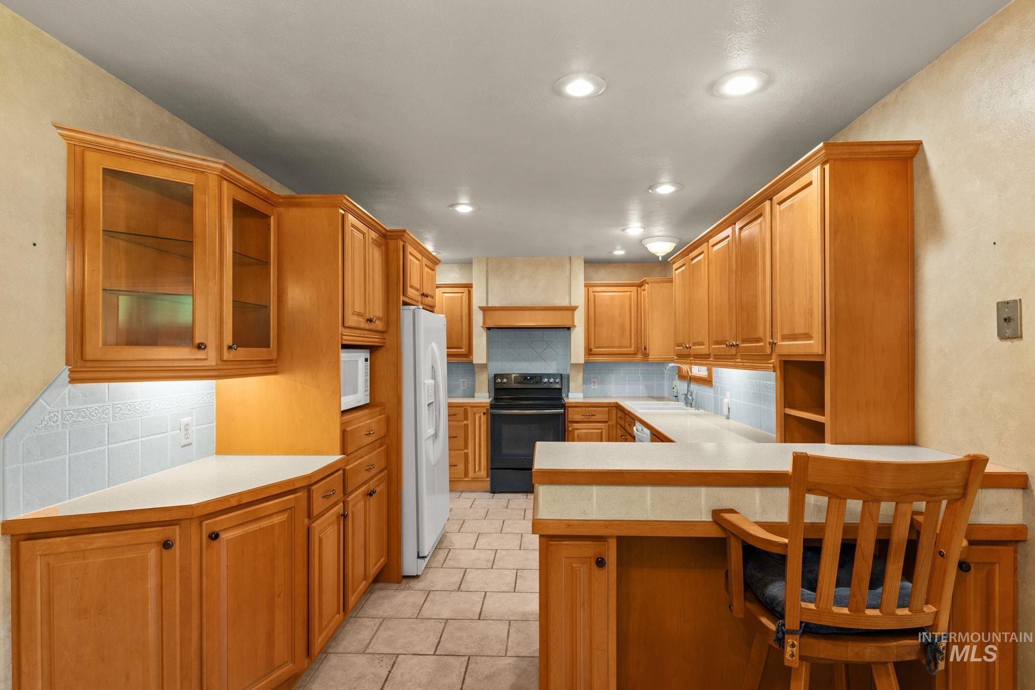 1337 Holly Dr, Twin Falls, Idaho 83301, 4 Bedrooms, 3 Bathrooms, Residential For Sale, Price $20,000,MLS 98985451