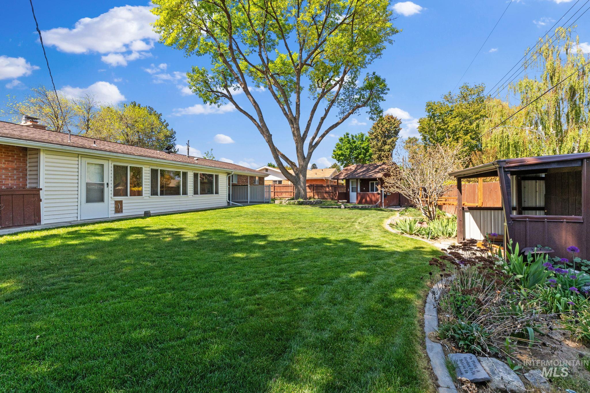 1337 Holly Dr, Twin Falls, Idaho 83301, 4 Bedrooms, 3 Bathrooms, Residential For Sale, Price $20,000,MLS 98985451