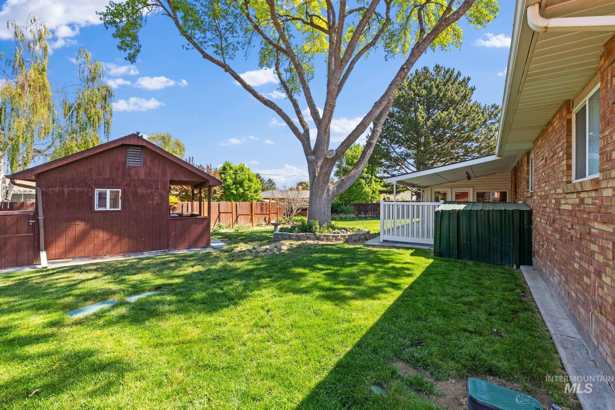 1337 Holly Dr, Twin Falls, Idaho 83301, 4 Bedrooms, 3 Bathrooms, Residential For Sale, Price $20,000,MLS 98985451