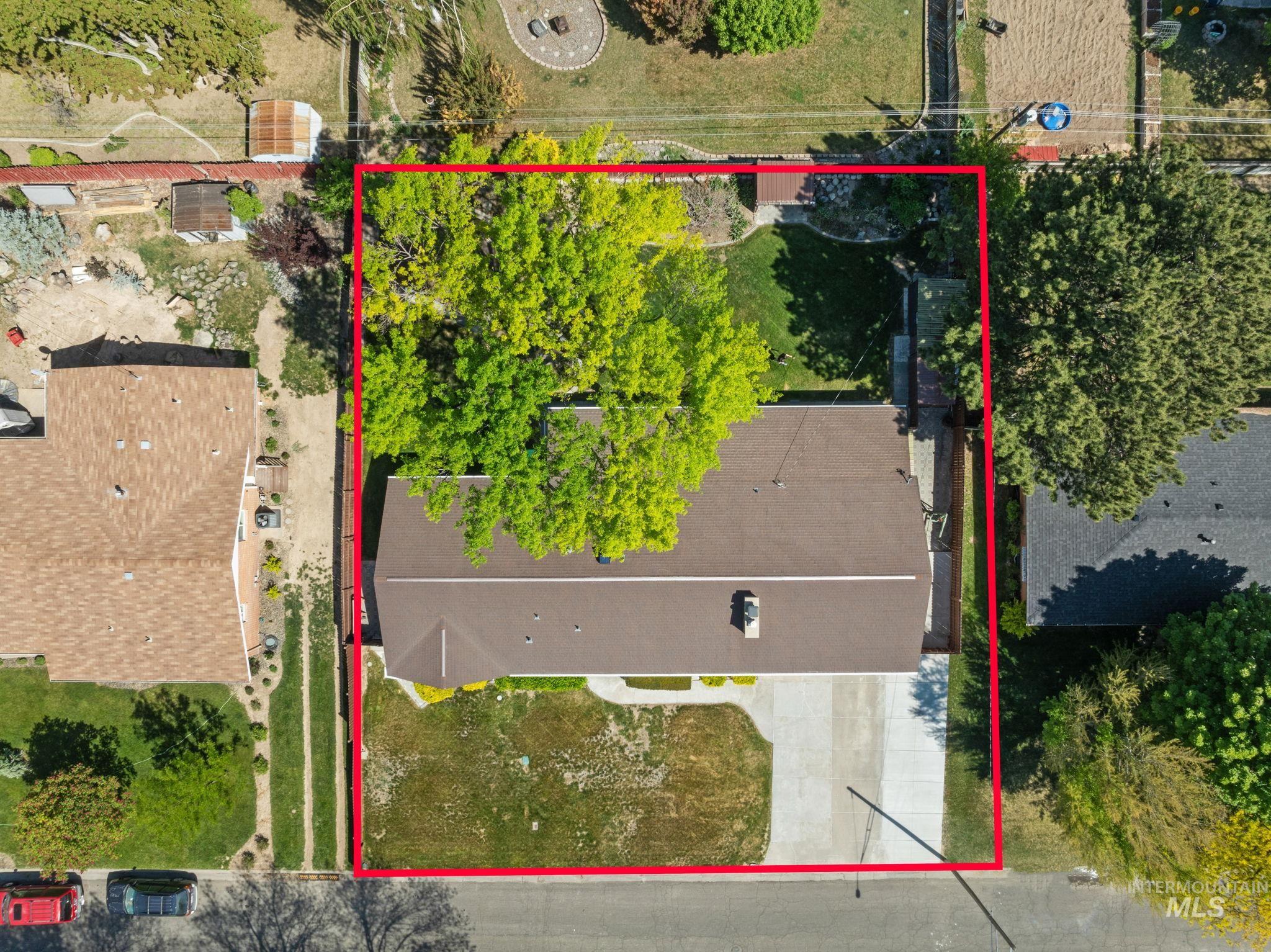 1337 Holly Dr, Twin Falls, Idaho 83301, 4 Bedrooms, 3 Bathrooms, Residential For Sale, Price $20,000,MLS 98985451