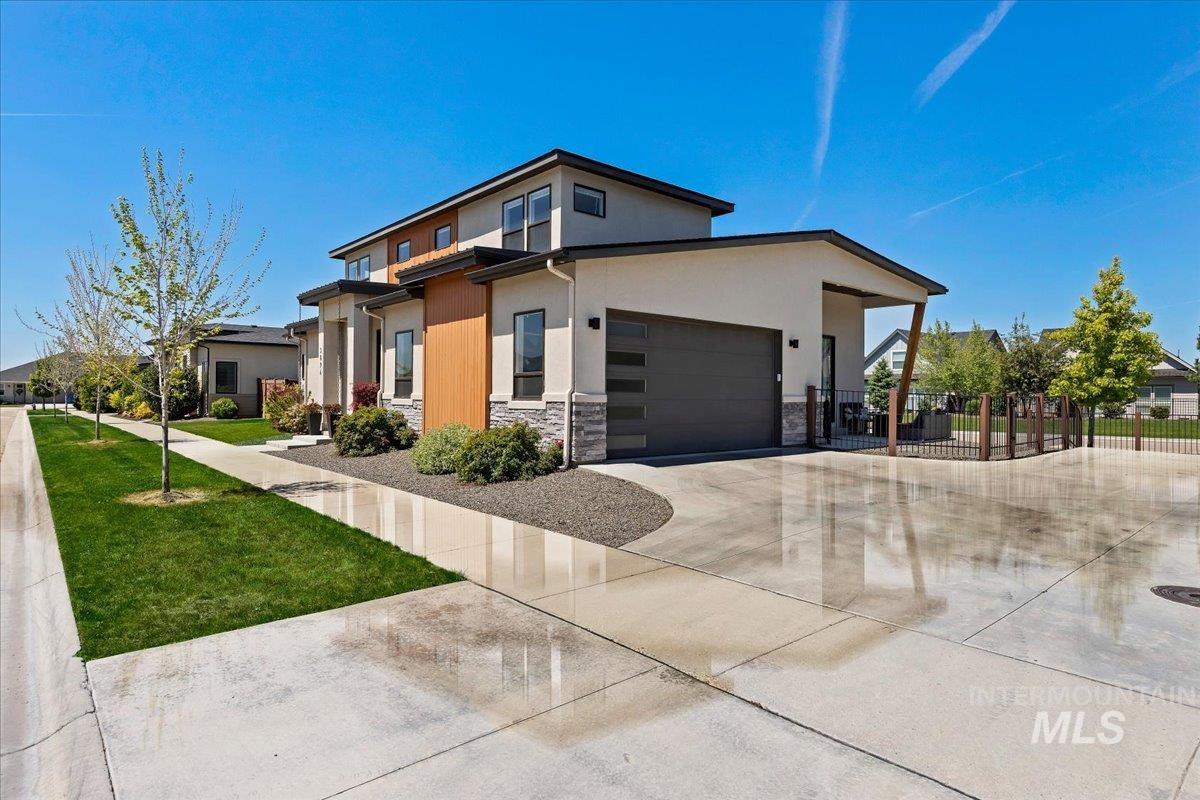 3894 W Crossley dr, Eagle, Idaho 83616, 4 Bedrooms, 3 Bathrooms, Residential For Sale, Price $650,000,MLS 98985453