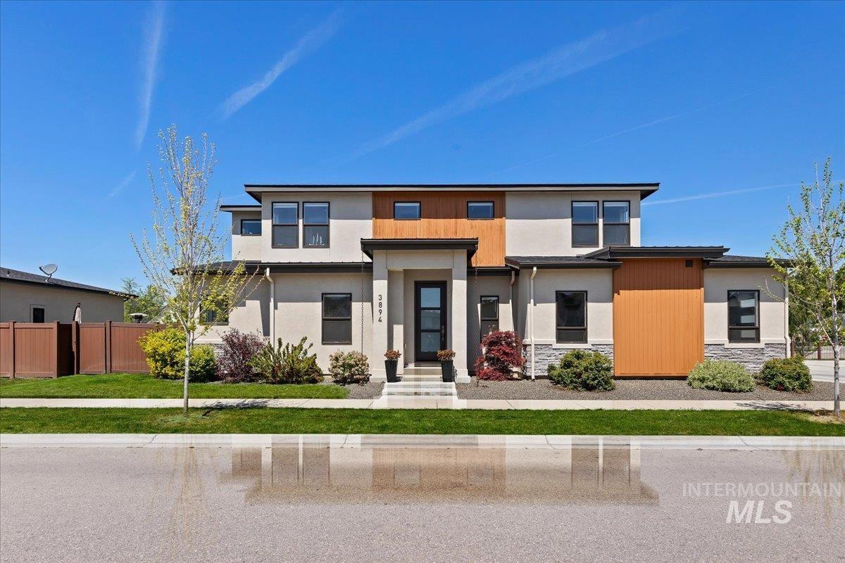 3894 W Crossley dr, Eagle, Idaho 83616, 4 Bedrooms, 3 Bathrooms, Residential For Sale, Price $650,000,MLS 98985453