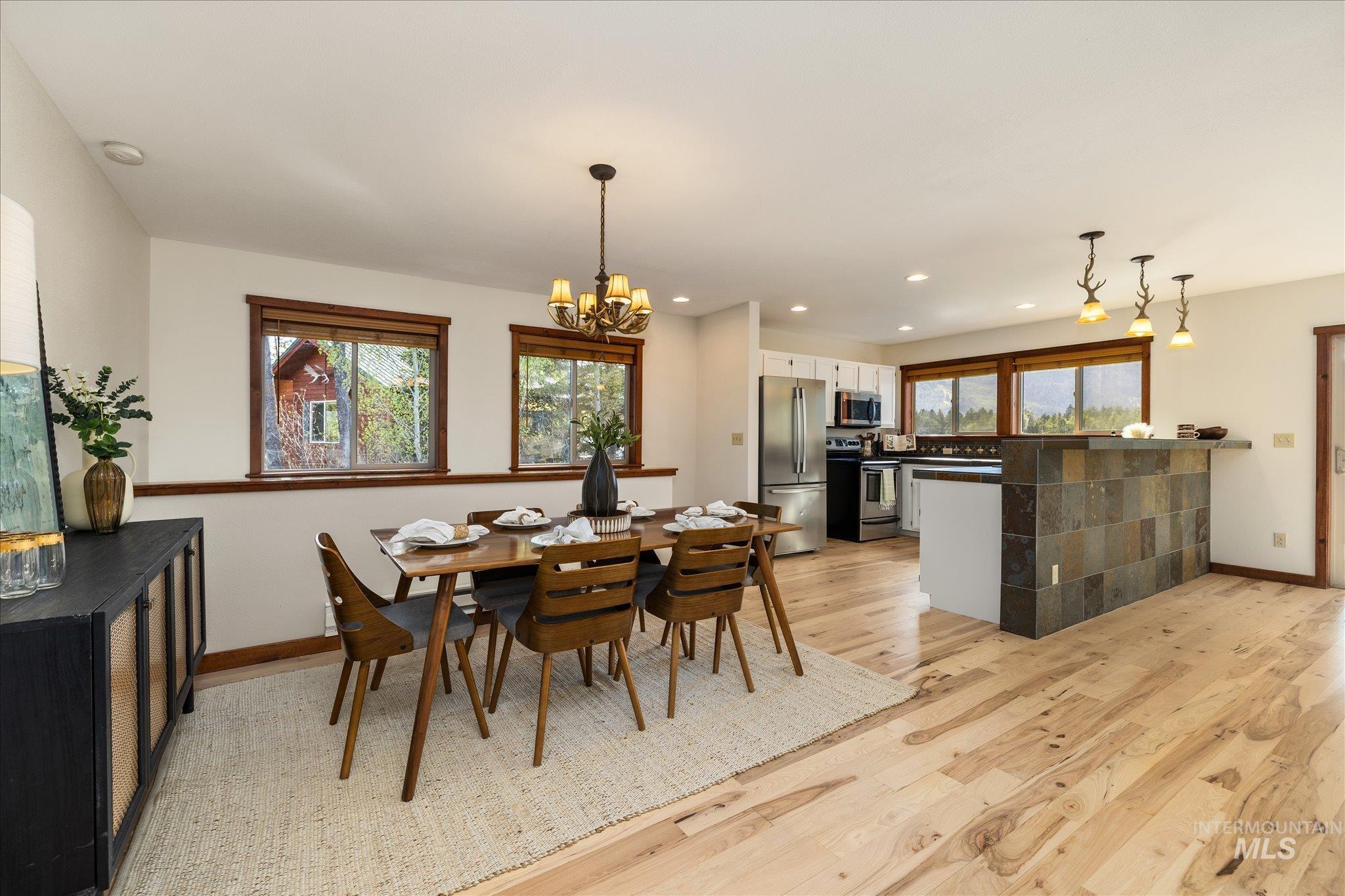 216 Hereford Pl, Donnelly, Idaho 83615, 4 Bedrooms, 2 Bathrooms, Residential For Sale, Price $1,750,000,MLS 98985454