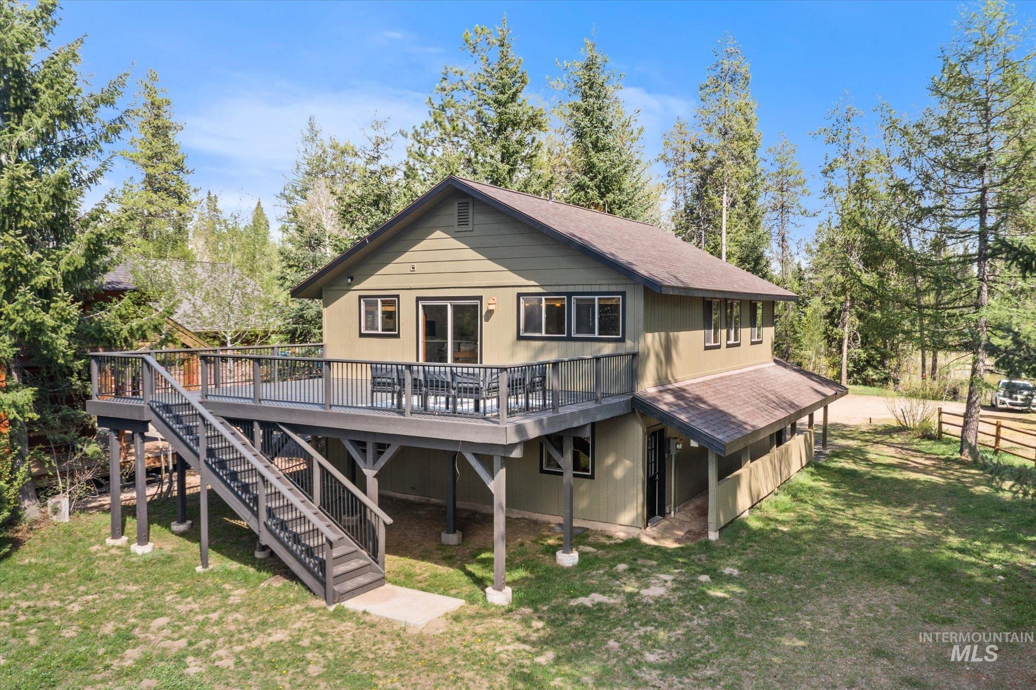 216 Hereford Pl, Donnelly, Idaho 83615, 4 Bedrooms, 2 Bathrooms, Residential For Sale, Price $1,750,000,MLS 98985454