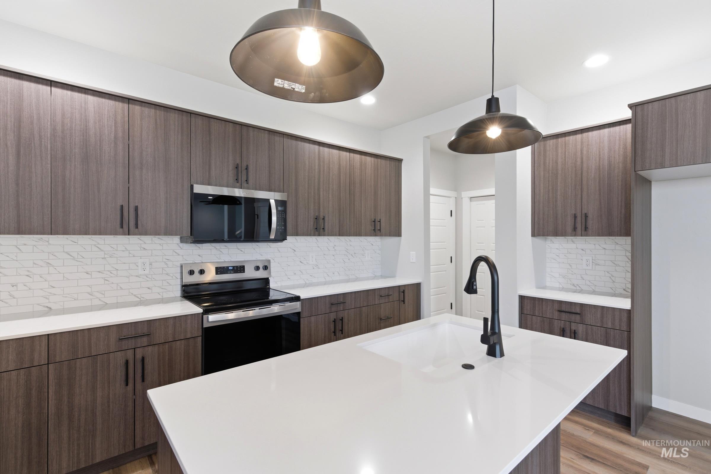 4278 N Camp Creek Ave, Meridian, Idaho 83646, 3 Bedrooms, 2.5 Bathrooms, Residential For Sale, Price $436,990, 98985462