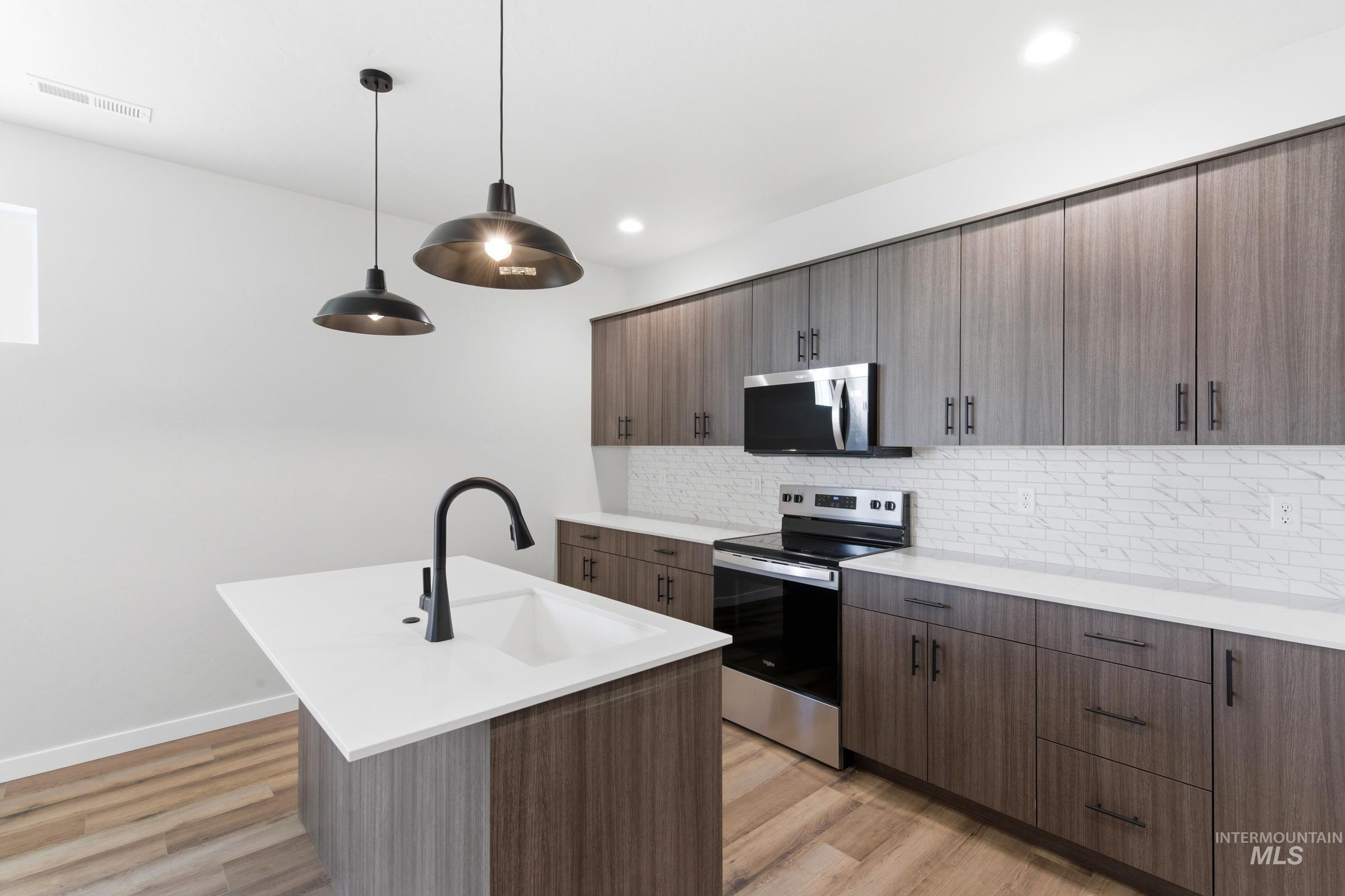 4278 N Camp Creek Ave, Meridian, Idaho 83646, 3 Bedrooms, 2.5 Bathrooms, Residential For Sale, Price $436,990, 98985462