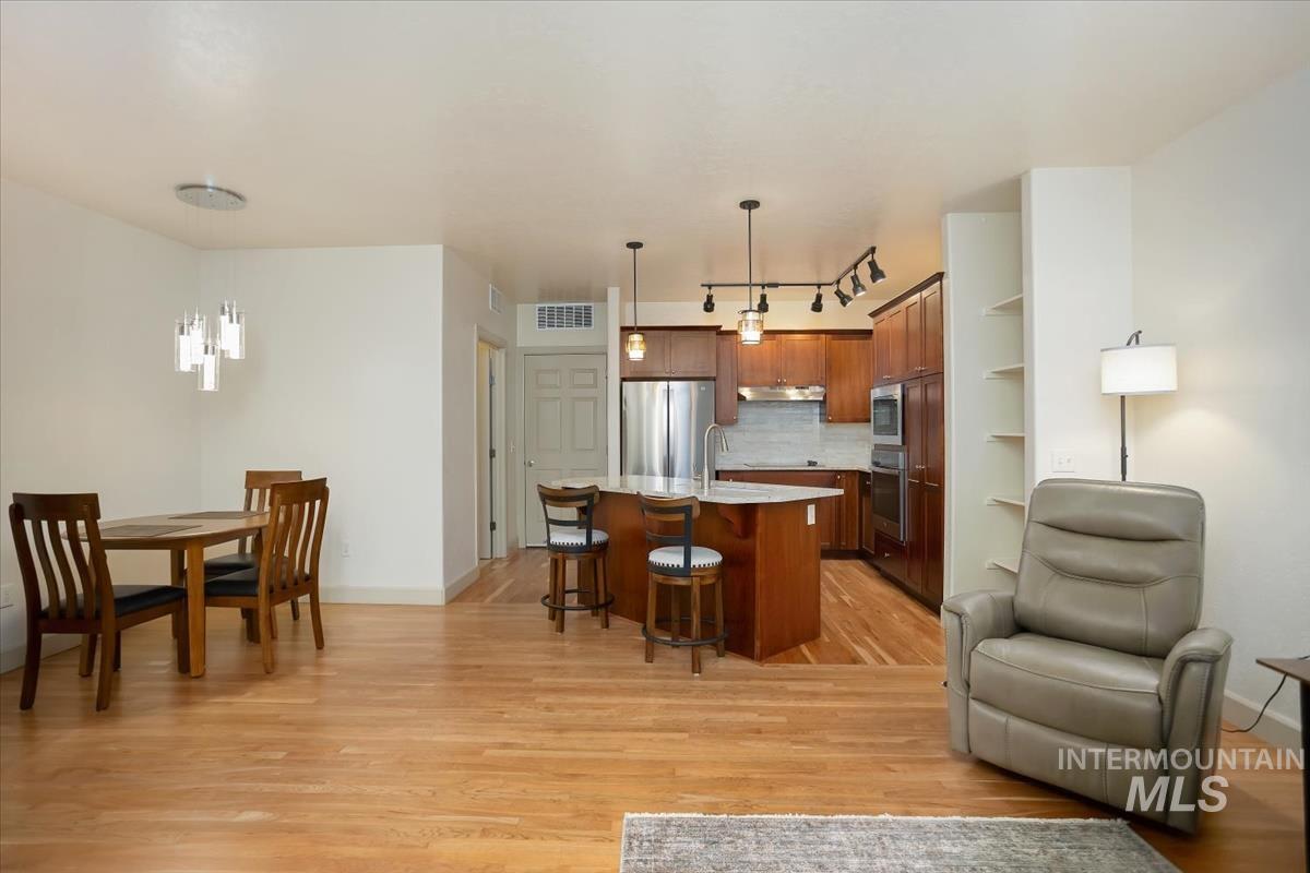 1244 E Winding Creek Drive, Eagle, Idaho 83616, 2 Bedrooms, 1.5 Bathrooms, Residential For Sale, Price $369,900,MLS 98985465