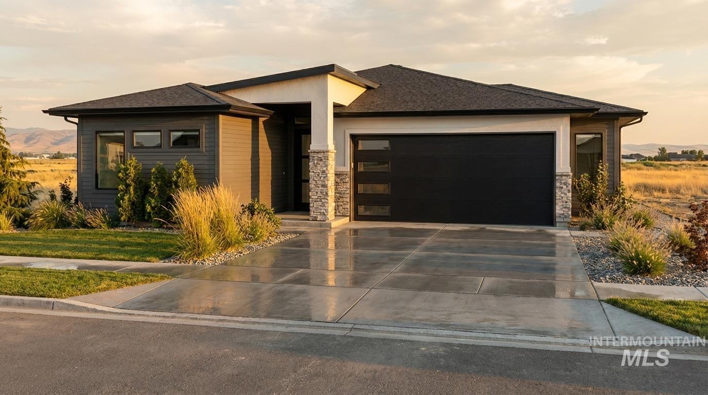 10734 W Lahinch Ln, Kuna, Idaho 83634, 3 Bedrooms, 2.5 Bathrooms, Residential For Sale, Price $759,900,MLS 98985466