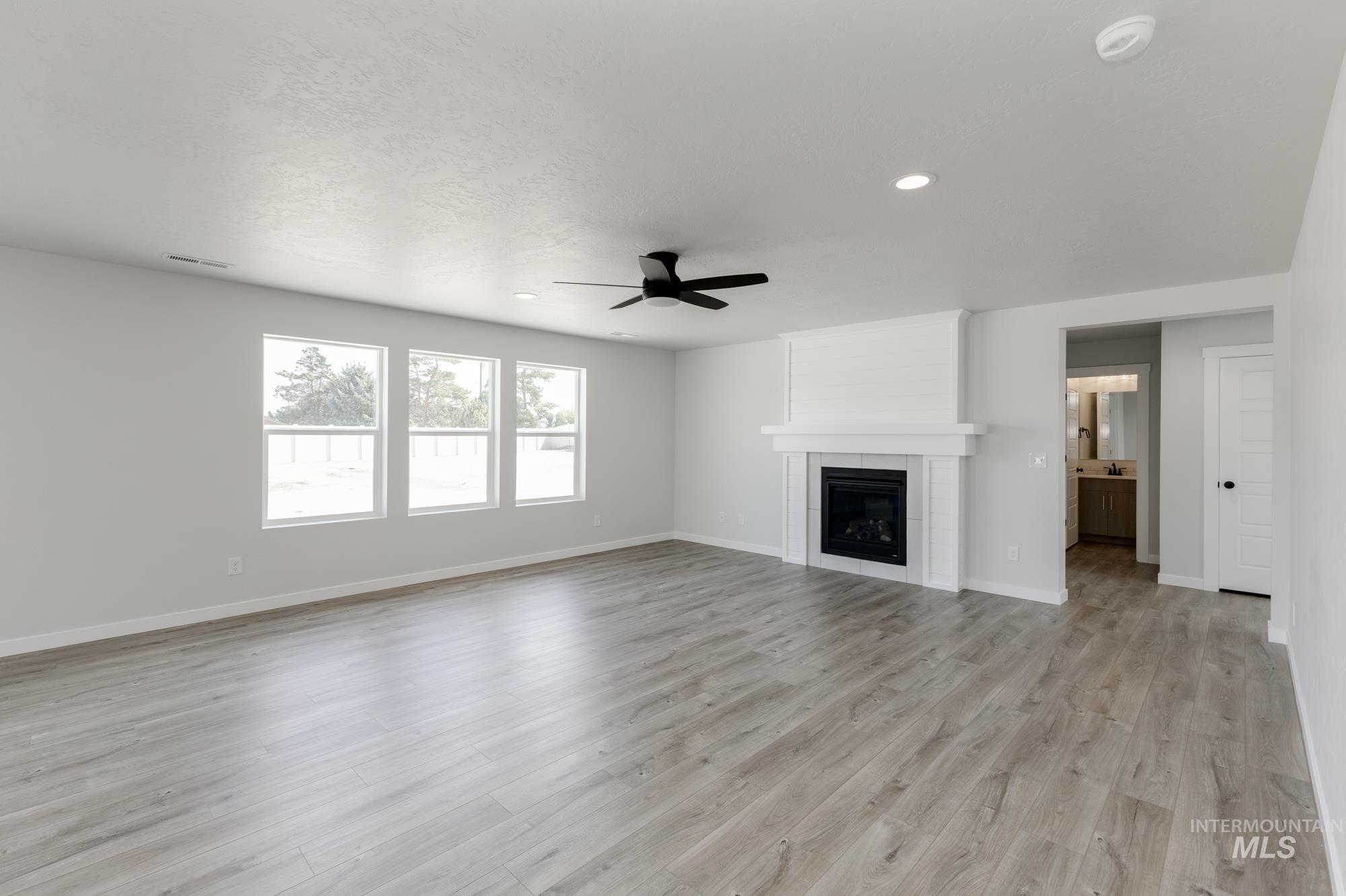 8308 E Presley Ct, Nampa, Idaho 83687, 4 Bedrooms, 3 Bathrooms, Residential For Sale, Price $589,990,MLS 98985467
