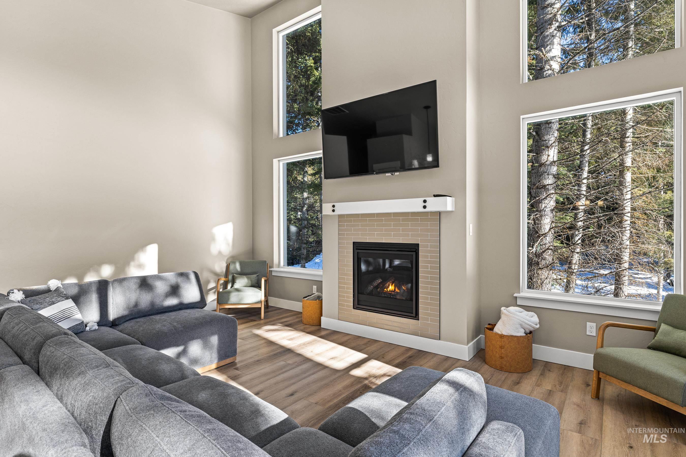 108 Eagle Shores, McCall, Idaho 83638, 3 Bedrooms, 3 Bathrooms, Residential For Sale, Price $1,349,000,MLS 98985468