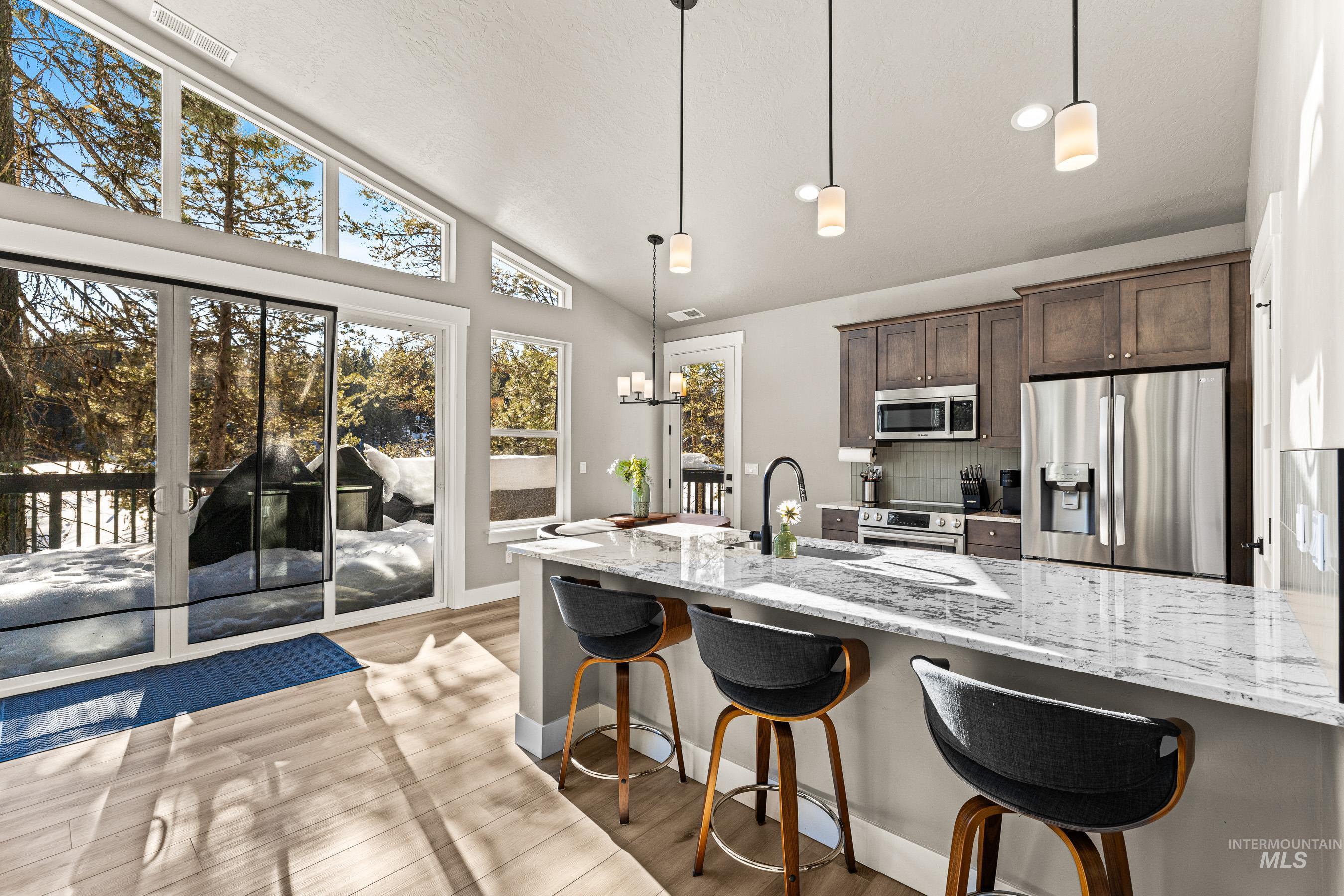 108 Eagle Shores, McCall, Idaho 83638, 3 Bedrooms, 3 Bathrooms, Residential For Sale, Price $1,349,000,MLS 98985468