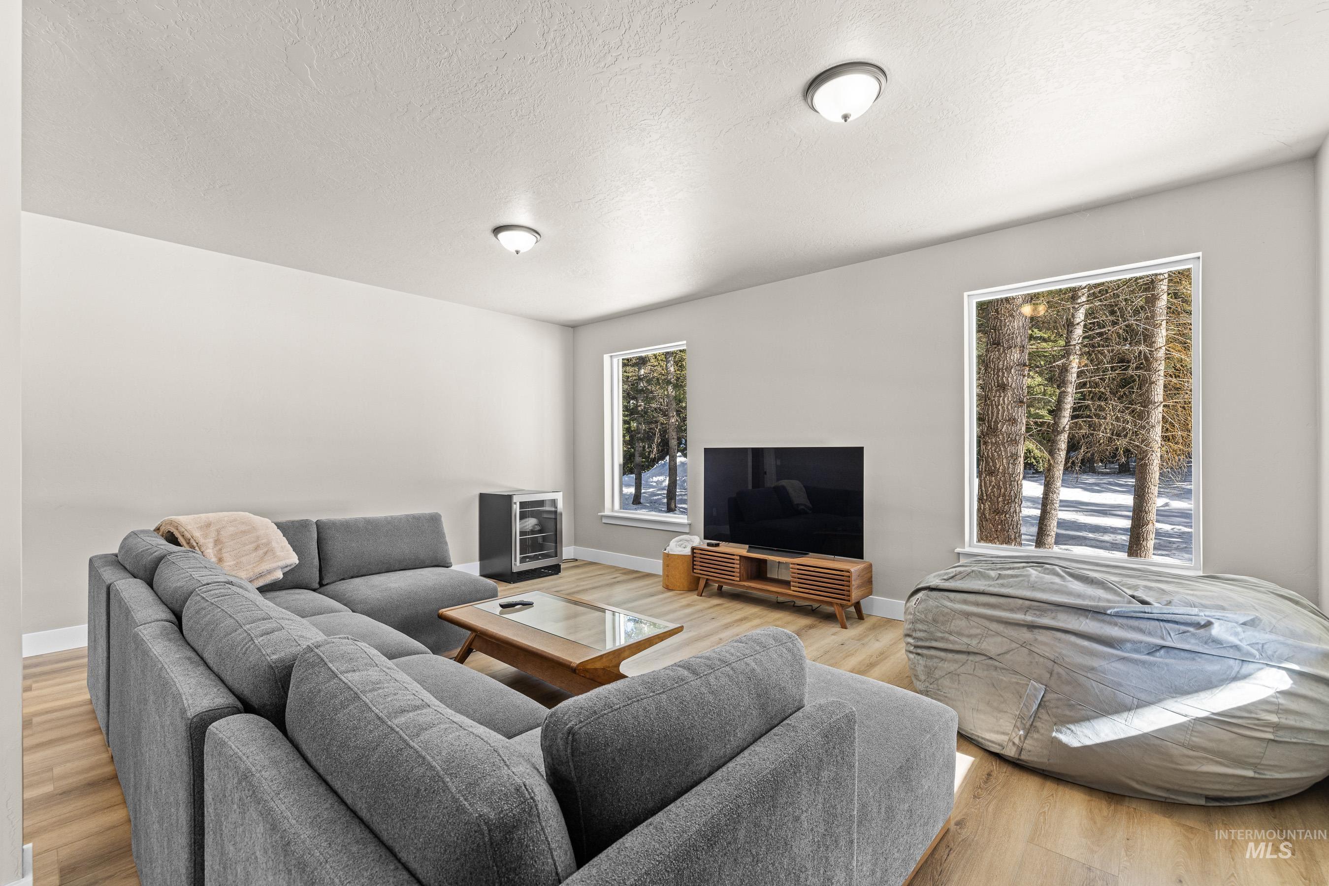 108 Eagle Shores, McCall, Idaho 83638, 3 Bedrooms, 3 Bathrooms, Residential For Sale, Price $1,349,000,MLS 98985468