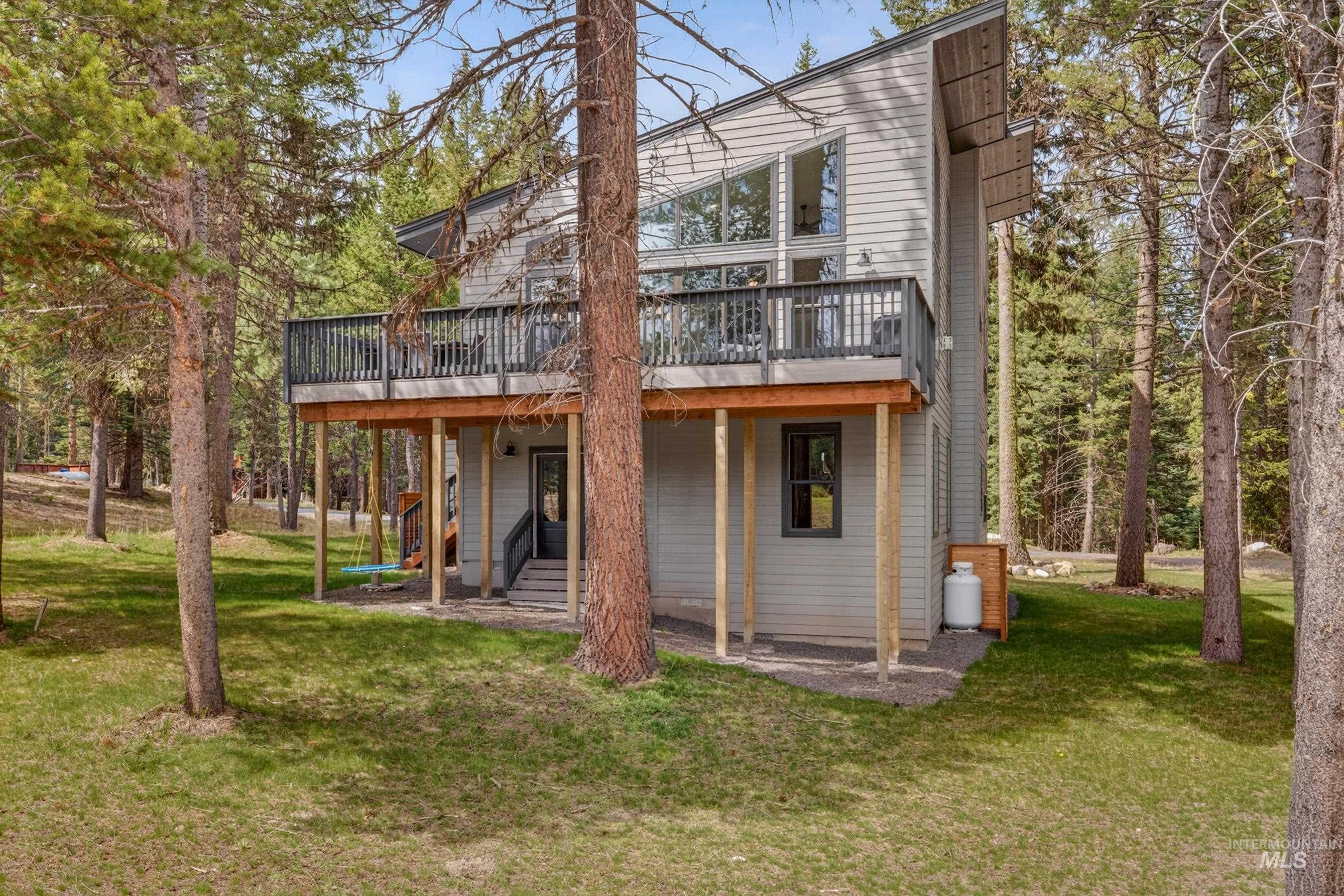 108 Eagle Shores, McCall, Idaho 83638, 3 Bedrooms, 3 Bathrooms, Residential For Sale, Price $1,349,000,MLS 98985468