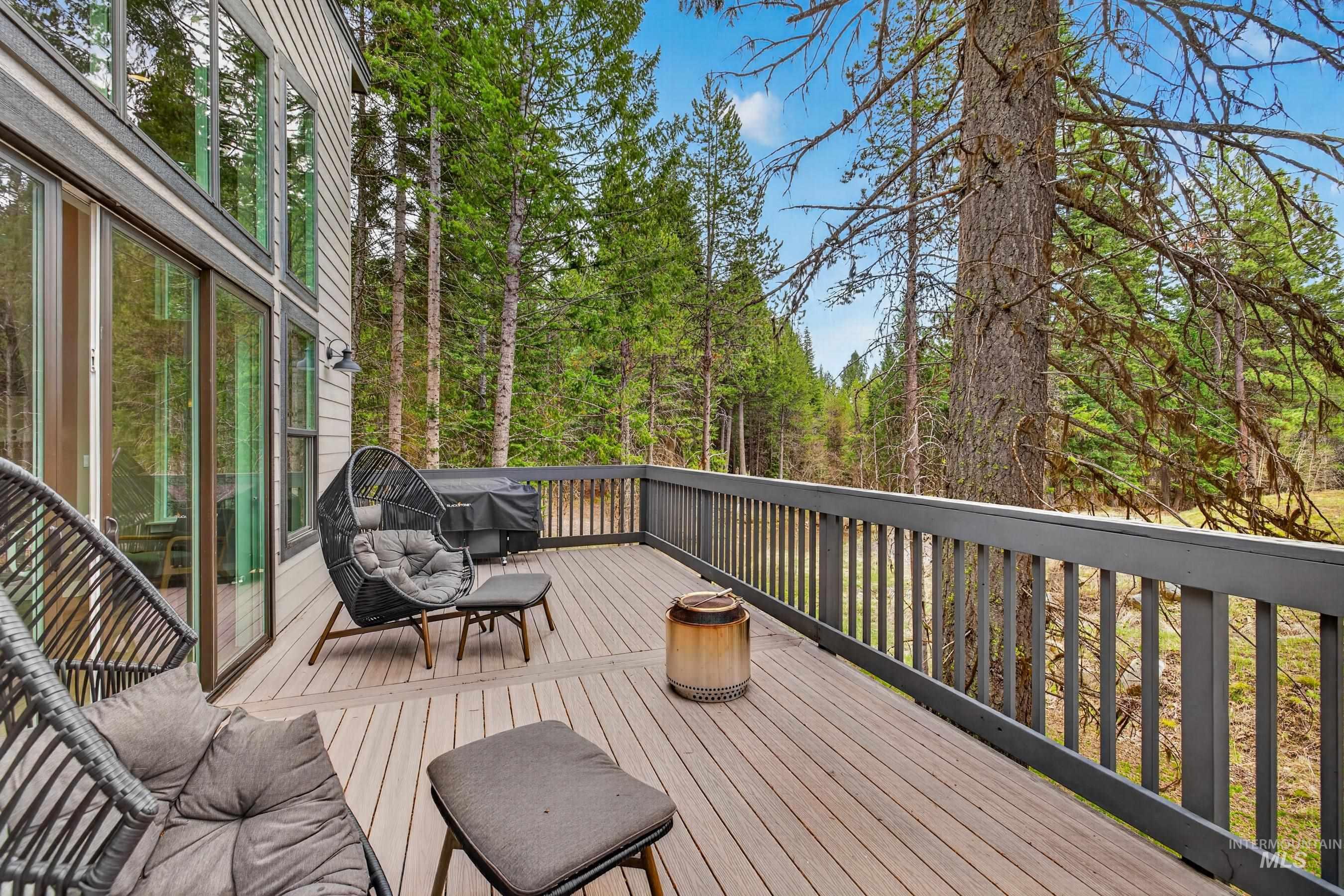 108 Eagle Shores, McCall, Idaho 83638, 3 Bedrooms, 3 Bathrooms, Residential For Sale, Price $1,349,000,MLS 98985468