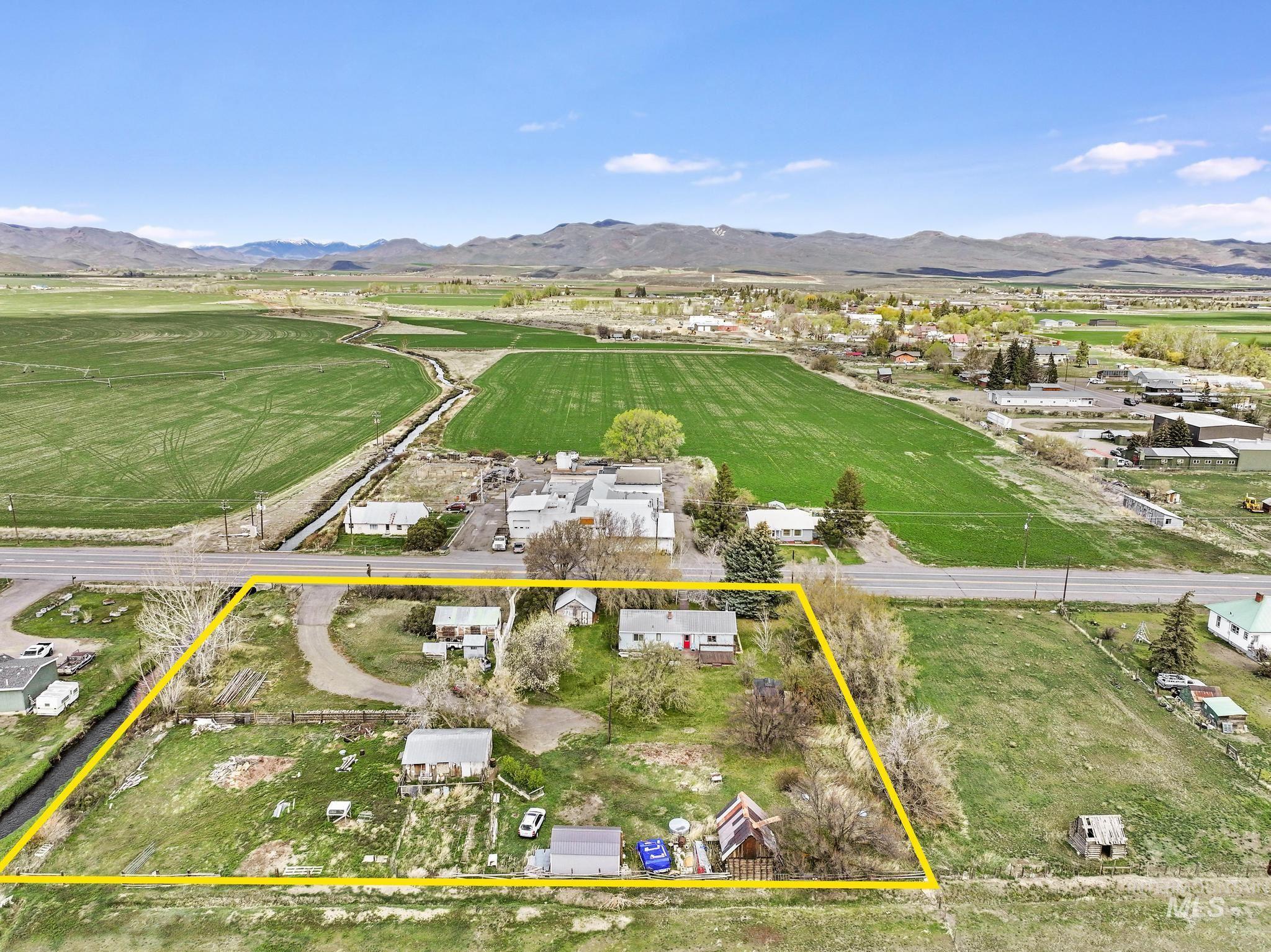 19591A Queens Crown Rd, Carey, Idaho 83320, 4 Bedrooms, 2 Bathrooms, Residential For Sale, Price $545,000,MLS 98985469