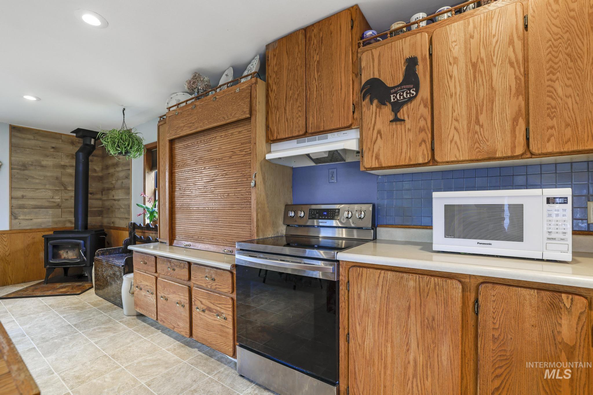 19591 Queens Crown Rd, Carey, Idaho 83320, 4 Bedrooms, 2 Bathrooms, Residential For Sale, Price $425,000,MLS 98985471