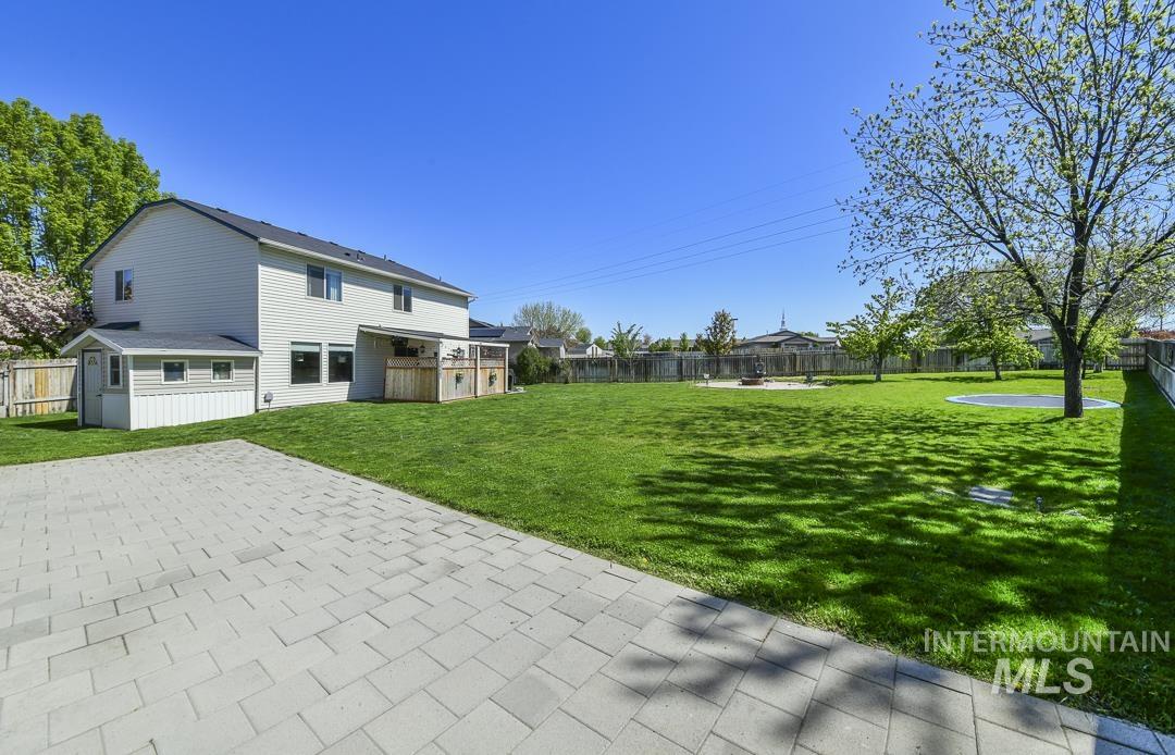 633 W Mulberry Loop, Nampa, Idaho 83686, 4 Bedrooms, 2.5 Bathrooms, Residential For Sale, Price $449,900,MLS 98985472