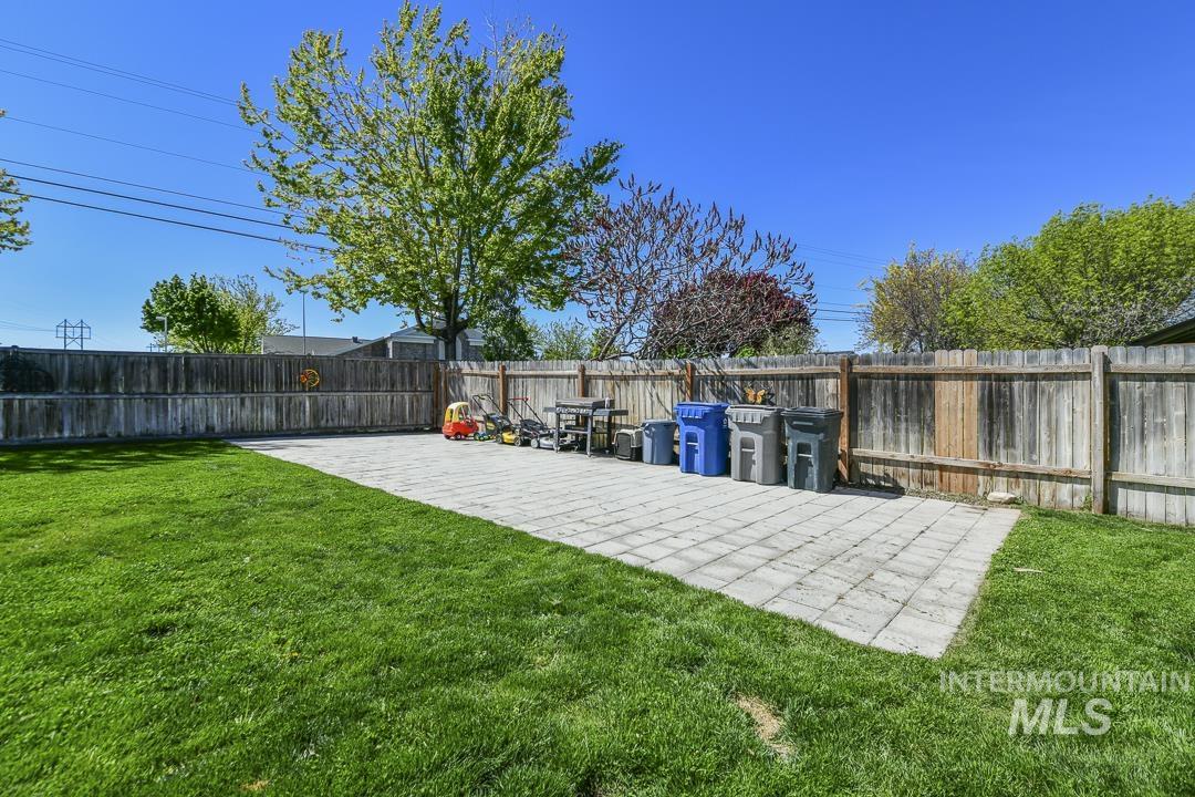 633 W Mulberry Loop, Nampa, Idaho 83686, 4 Bedrooms, 2.5 Bathrooms, Residential For Sale, Price $449,900,MLS 98985472