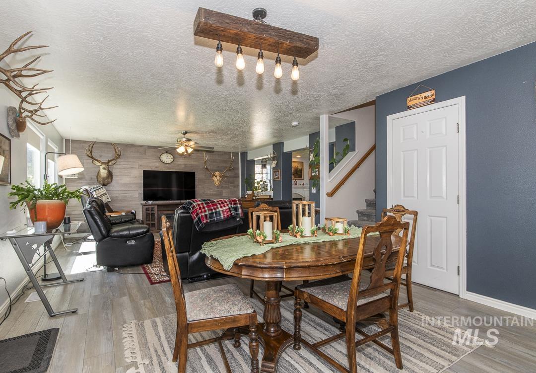 633 W Mulberry Loop, Nampa, Idaho 83686, 4 Bedrooms, 2.5 Bathrooms, Residential For Sale, Price $449,900,MLS 98985472