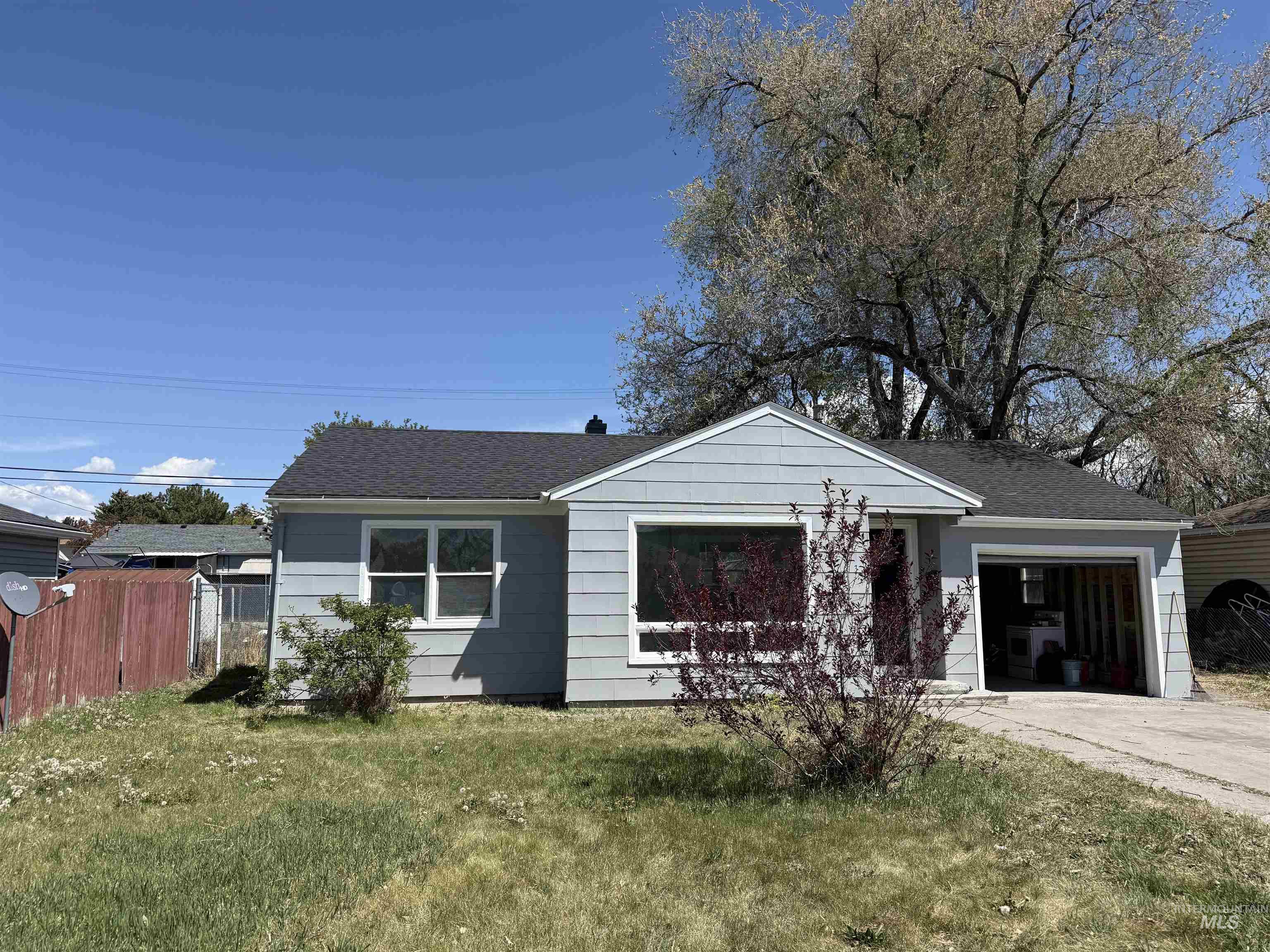 916 Howard, Pocatello, Idaho 83201, 2 Bedrooms, 1 Bathroom, Residential For Sale, Price $234,900,MLS 98985474