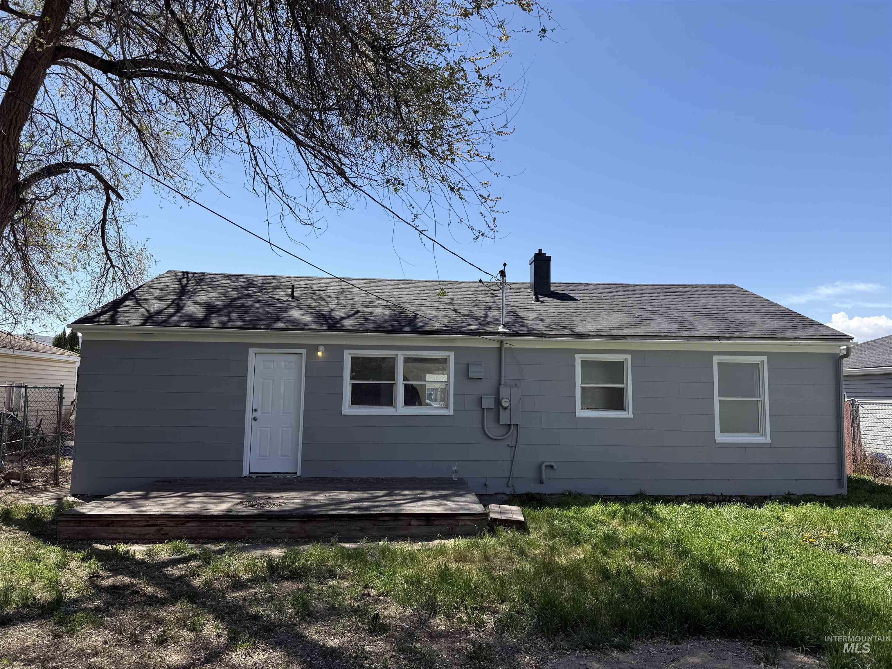 916 Howard, Pocatello, Idaho 83201, 2 Bedrooms, 1 Bathroom, Residential For Sale, Price $234,900,MLS 98985474
