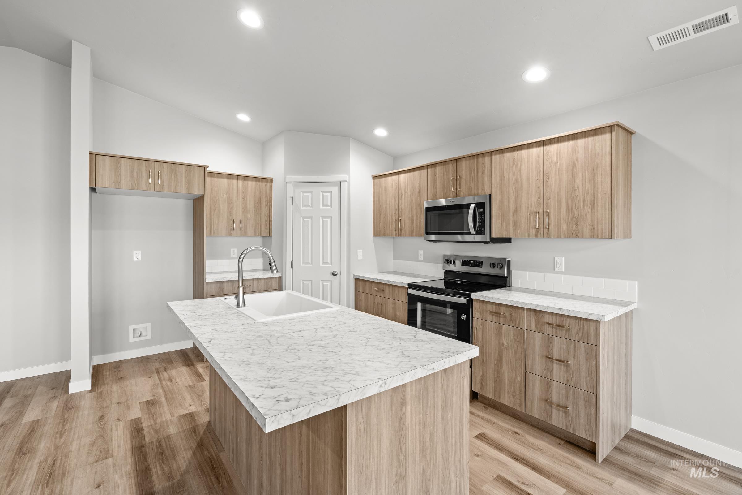 7097 E Kilkenny Ct, Nampa, Idaho 83687, 3 Bedrooms, 2 Bathrooms, Residential For Sale, Price $447,990, 98985480