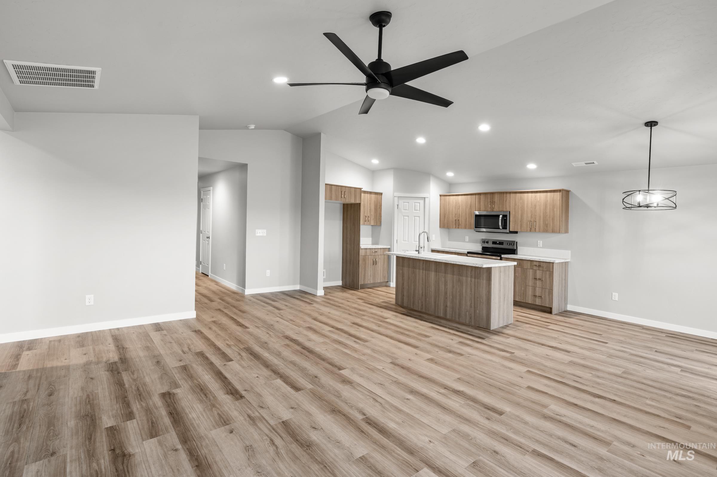 7097 E Kilkenny Ct, Nampa, Idaho 83687, 3 Bedrooms, 2 Bathrooms, Residential For Sale, Price $447,990, 98985480