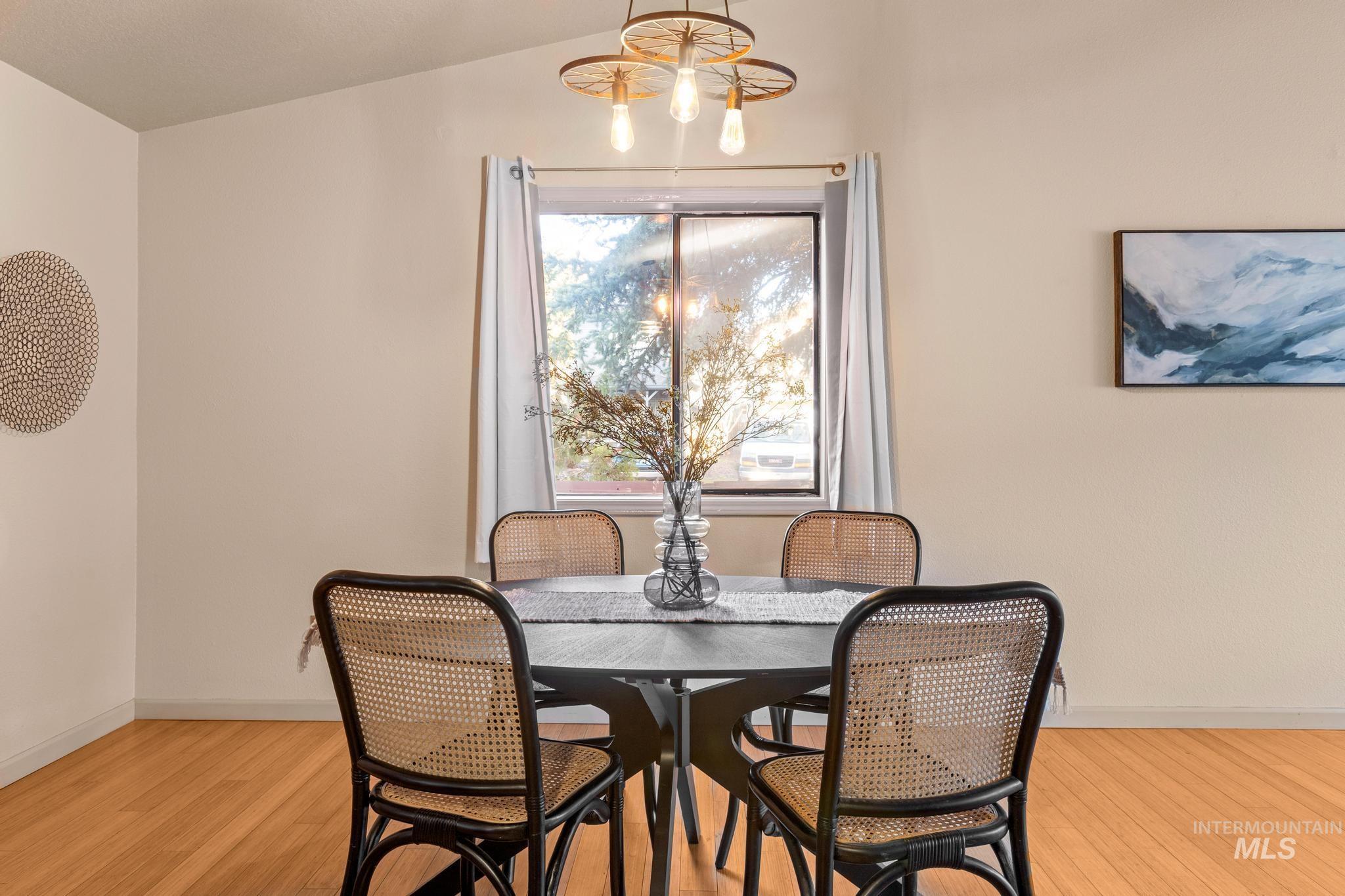2315 N 23rd St, Boise, Idaho 83702-0528, 2 Bedrooms, 2 Bathrooms, Residential For Sale, Price $714,800, 98985481
