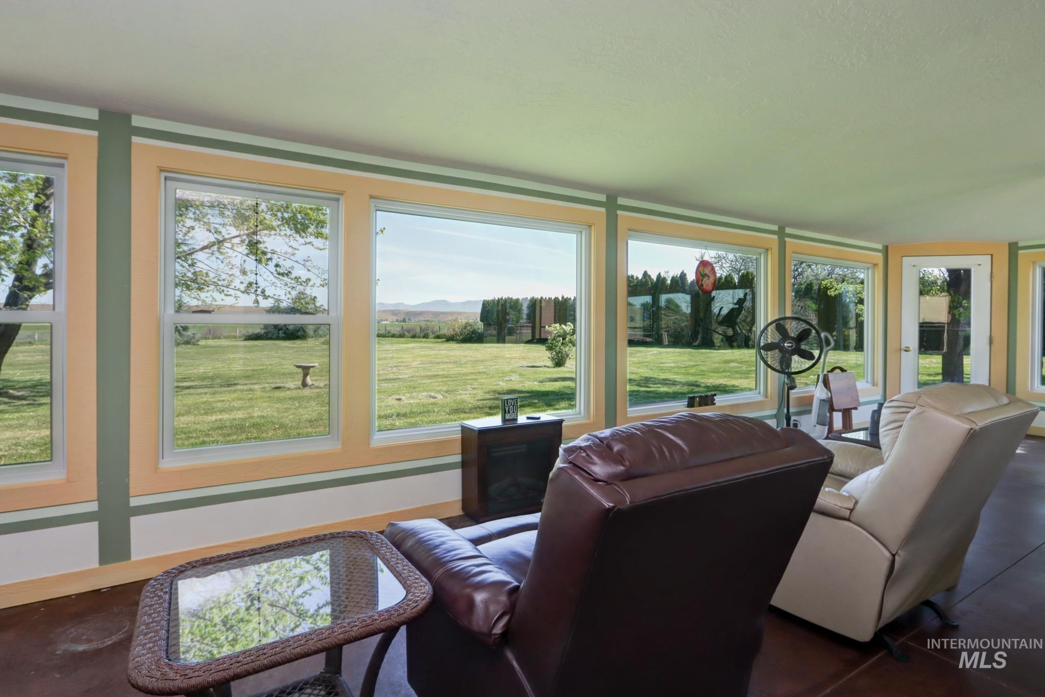 5442 Black Canyon Hwy, Emmett, Idaho 83617, 3 Bedrooms, 2 Bathrooms, Residential For Sale, Price $739,000, 98985482