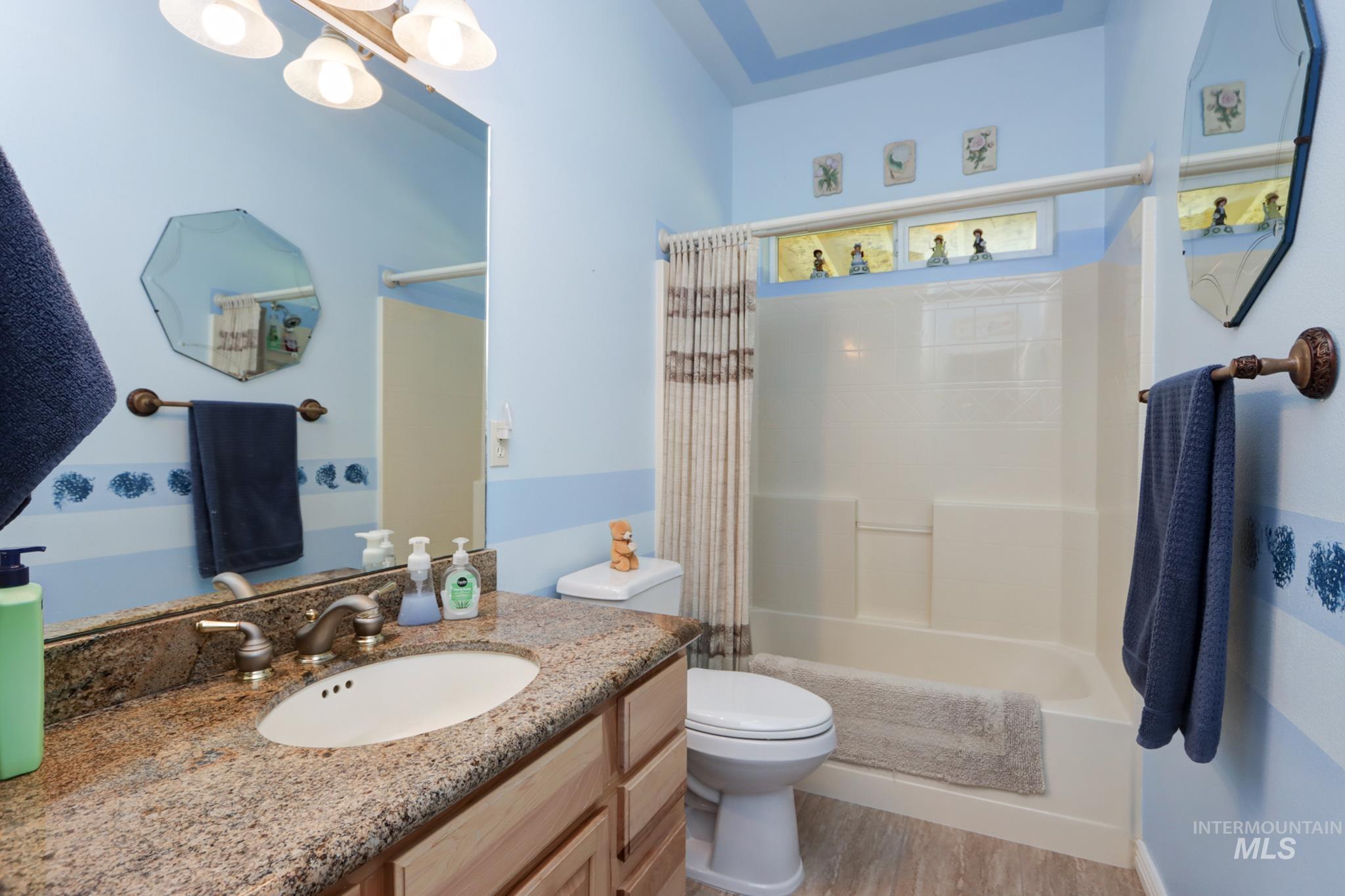 5442 Black Canyon Hwy, Emmett, Idaho 83617, 3 Bedrooms, 2 Bathrooms, Residential For Sale, Price $739,000, 98985482