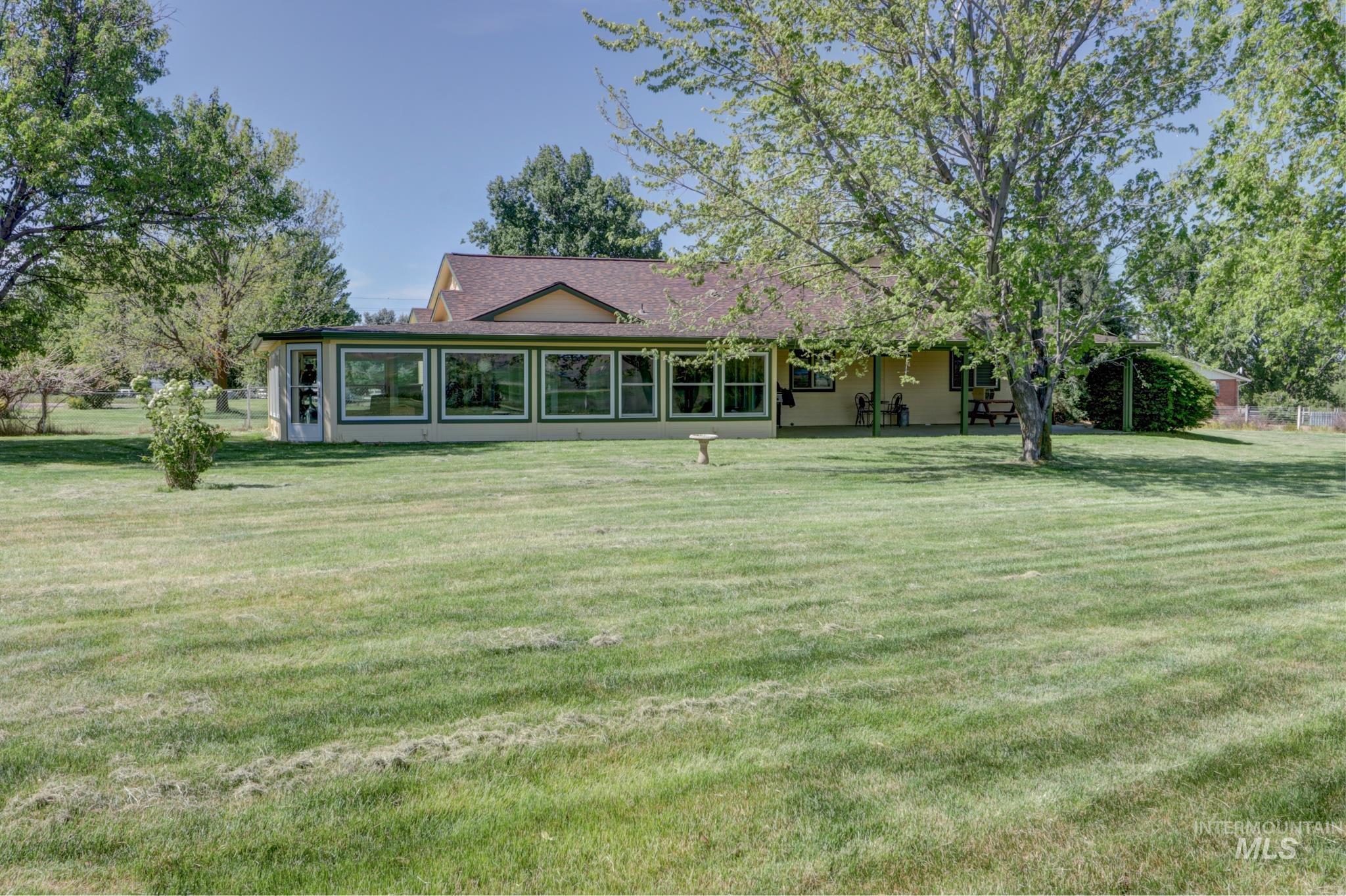 5442 Black Canyon Hwy, Emmett, Idaho 83617, 3 Bedrooms, 2 Bathrooms, Residential For Sale, Price $739,000, 98985482