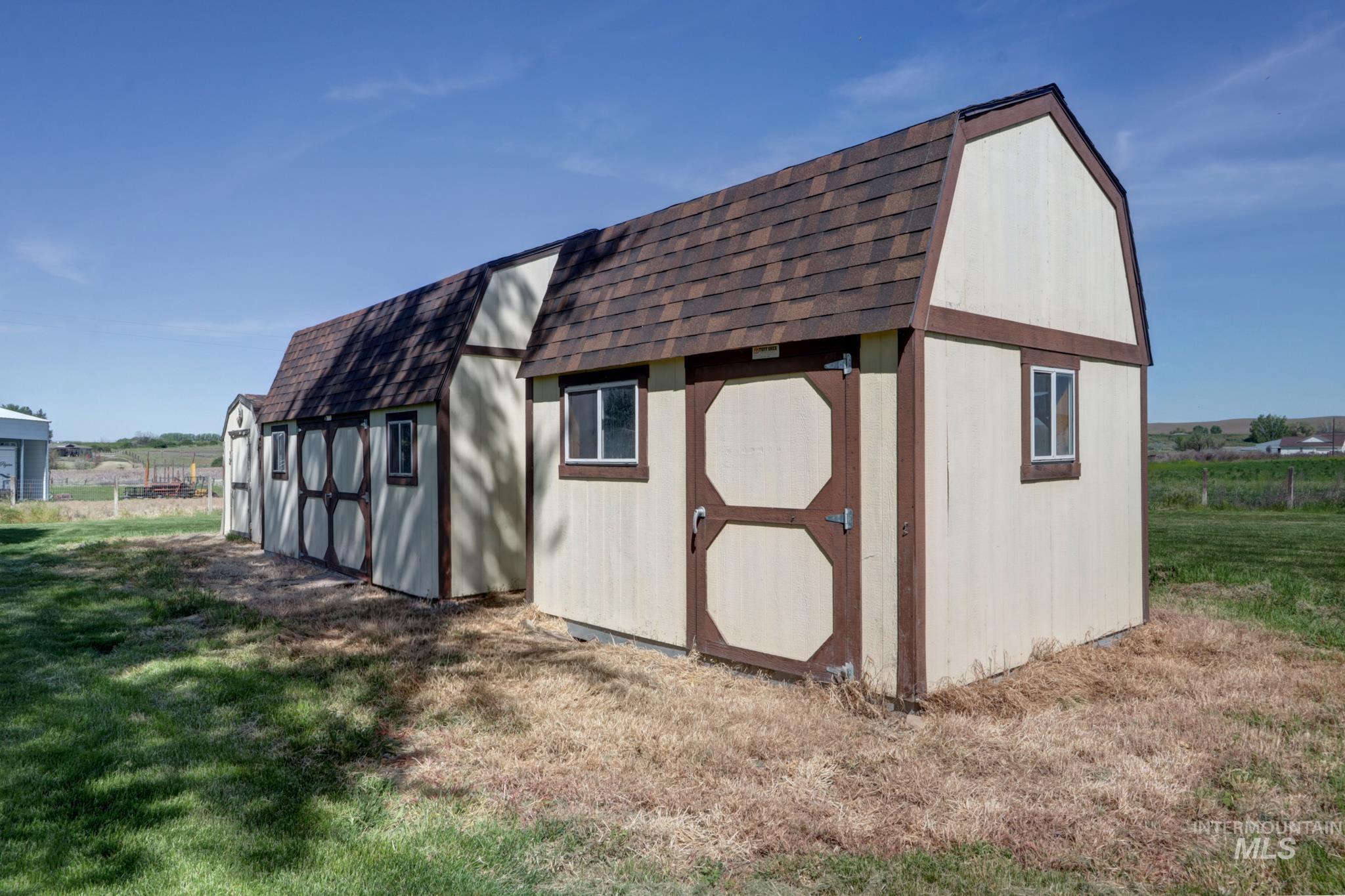 5442 Black Canyon Hwy, Emmett, Idaho 83617, 3 Bedrooms, 2 Bathrooms, Residential For Sale, Price $739,000, 98985482
