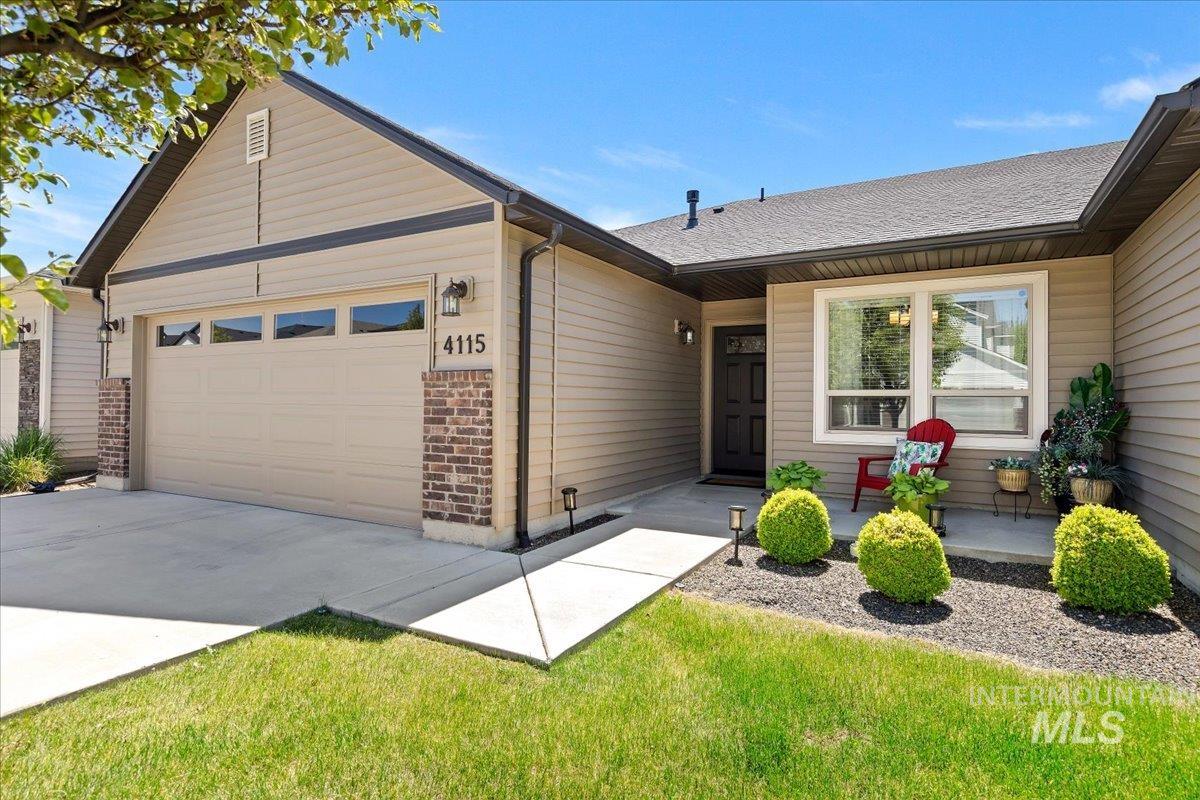 4115 E Blueberry St, Meridian, Idaho 83642, 3 Bedrooms, 2 Bathrooms, Residential For Sale, Price $429,900, 98985486