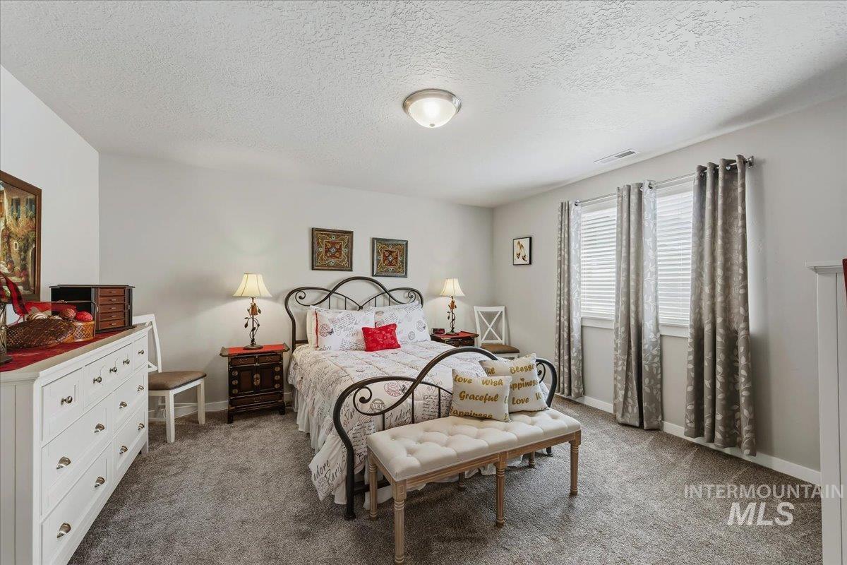 4115 E Blueberry St, Meridian, Idaho 83642, 3 Bedrooms, 2 Bathrooms, Residential For Sale, Price $429,900, 98985486