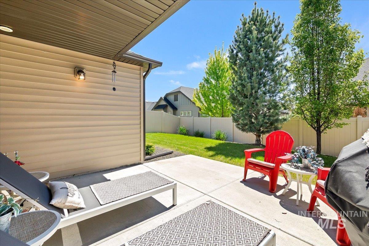 4115 E Blueberry St, Meridian, Idaho 83642, 3 Bedrooms, 2 Bathrooms, Residential For Sale, Price $429,900, 98985486